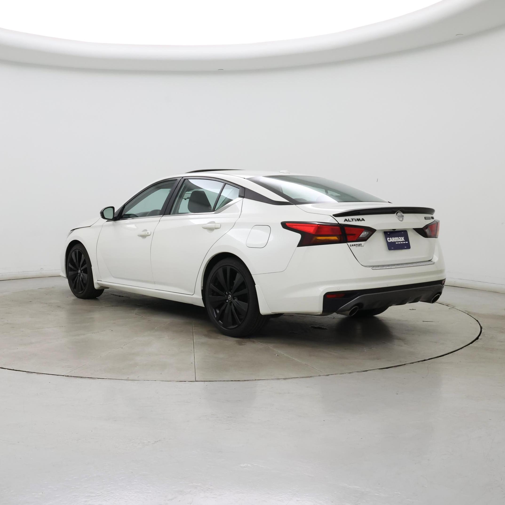 Thumbnail: 2022 Nissan Altima - 2