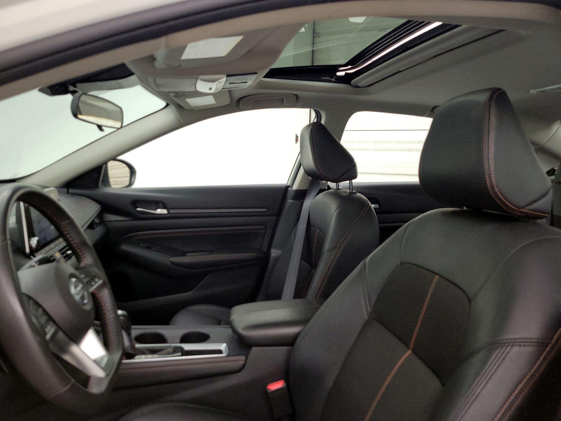 Thumbnail: 2022 Nissan Altima - 19