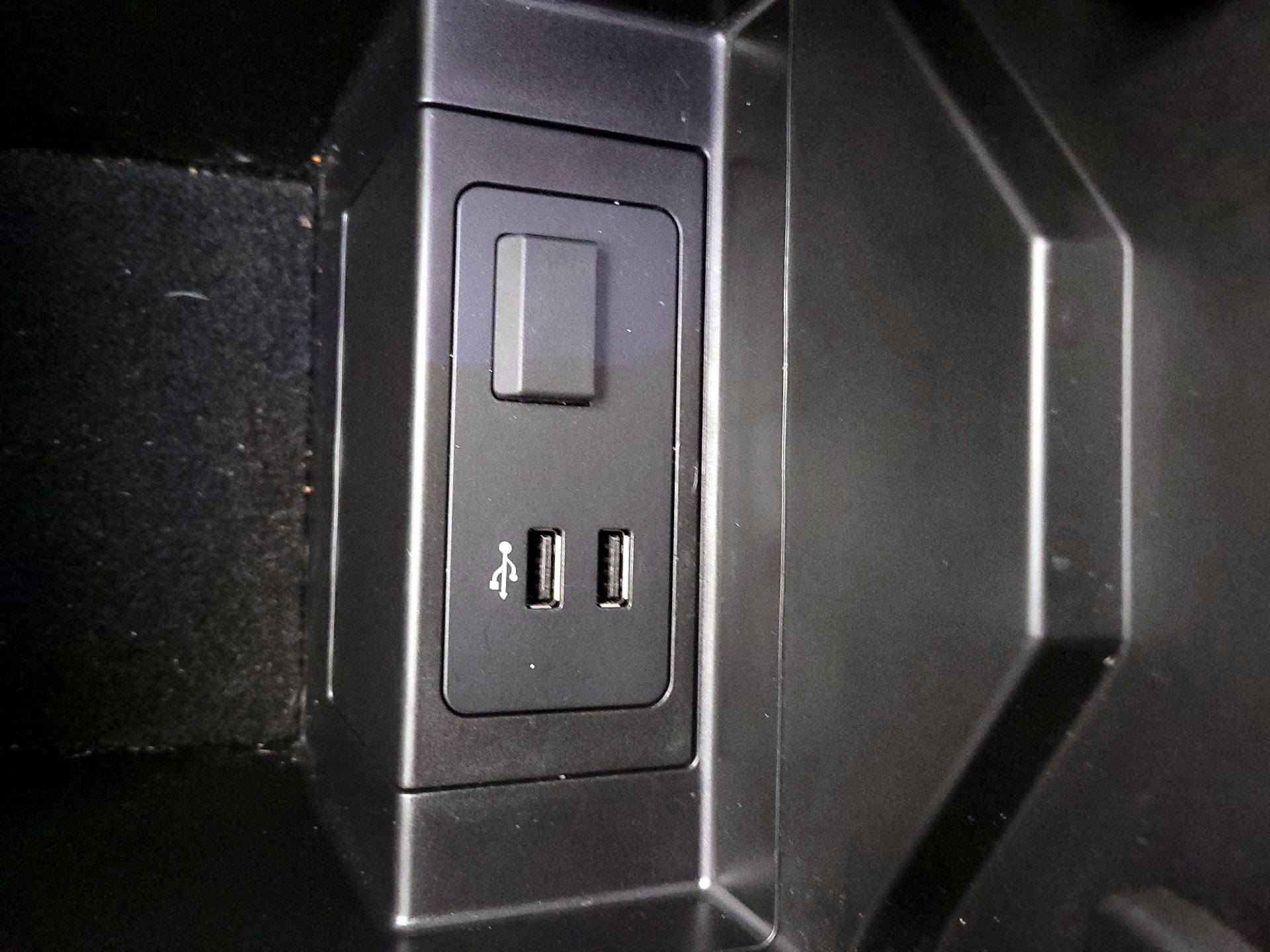 Thumbnail: 2023 Mazda CX-9 - 18