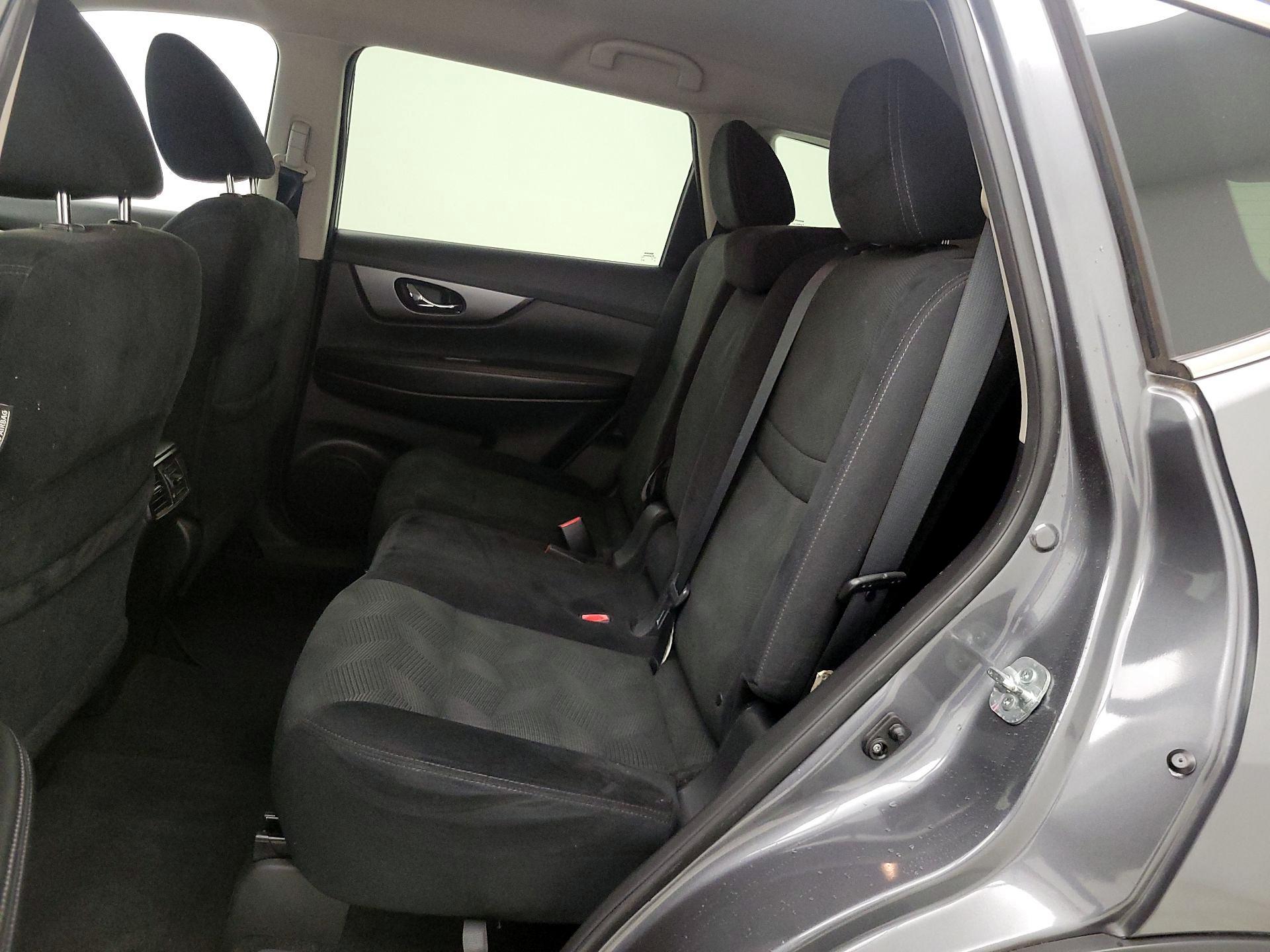 Thumbnail: 2015 Nissan Rogue - 19