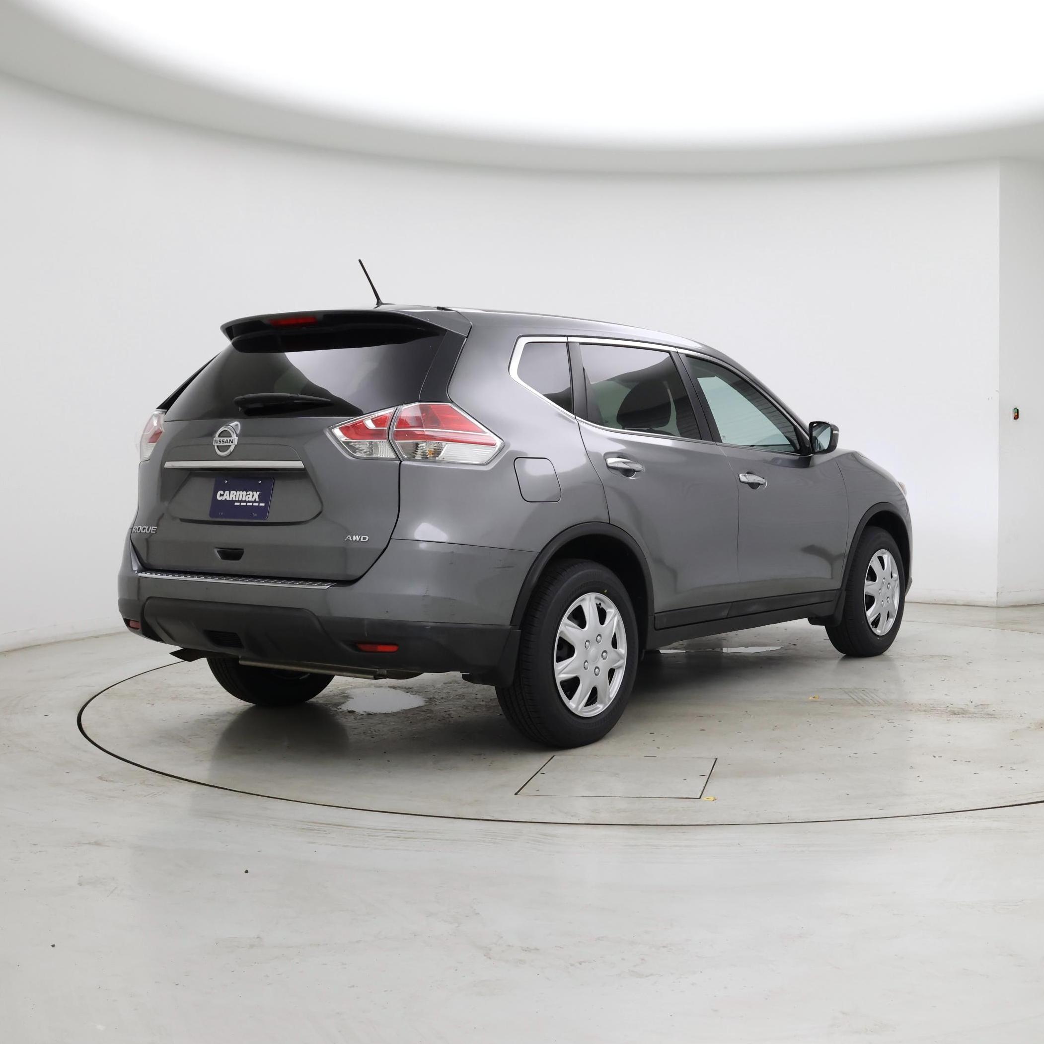 Thumbnail: 2015 Nissan Rogue - 8