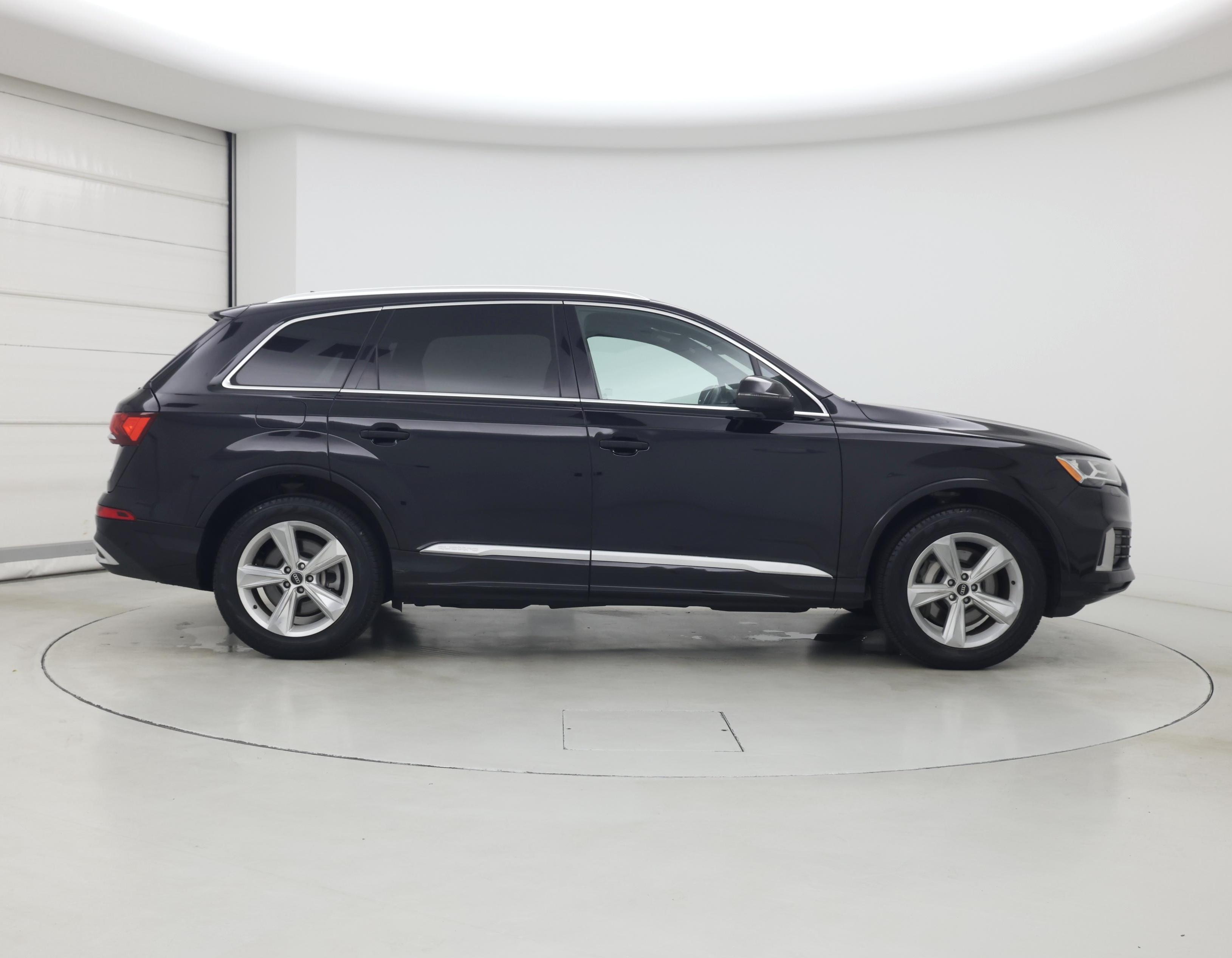 Thumbnail: 2021 Audi Q7 - 7
