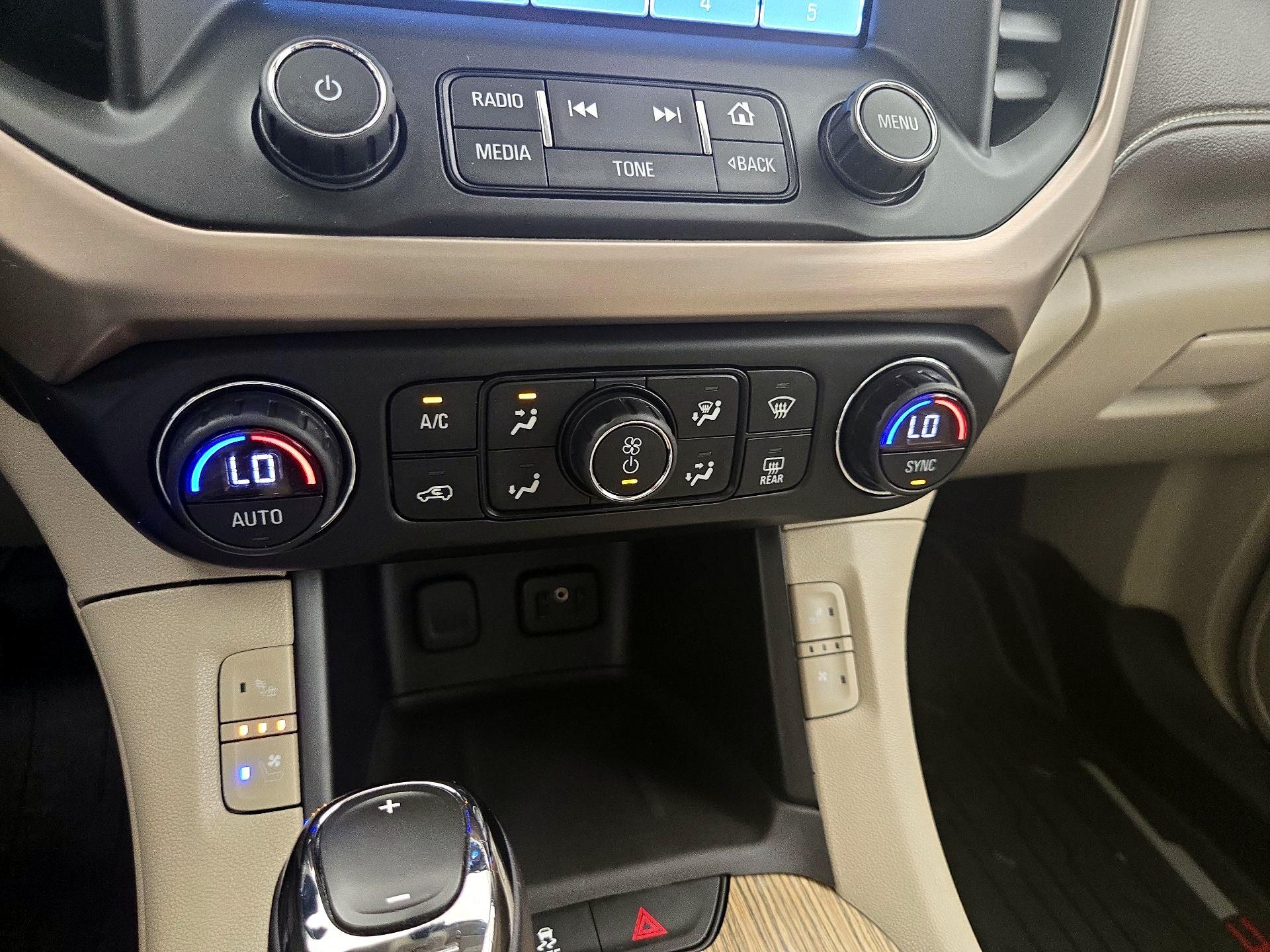 Thumbnail: 2019 GMC Acadia - 15