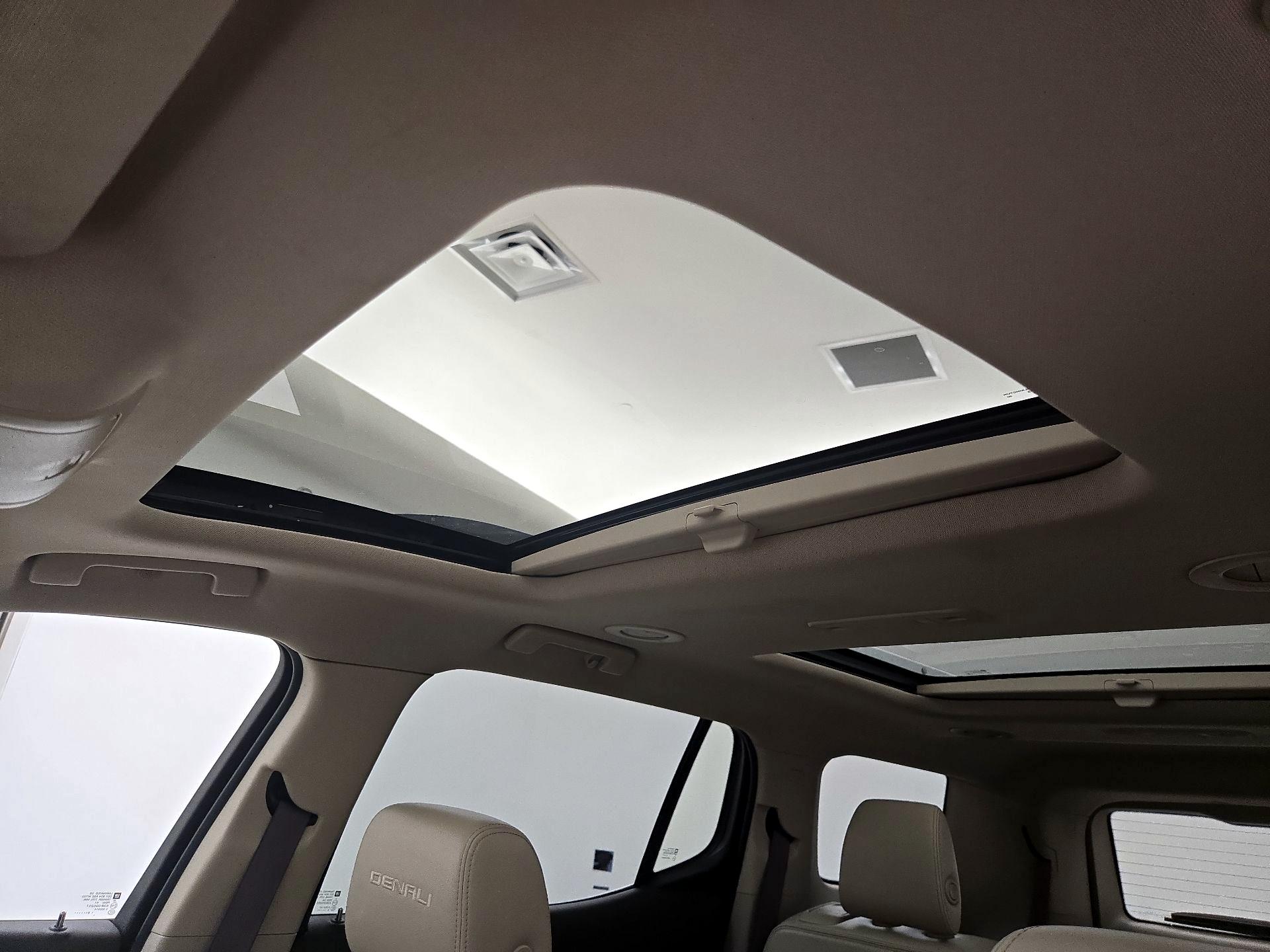 Thumbnail: 2019 GMC Acadia - 18