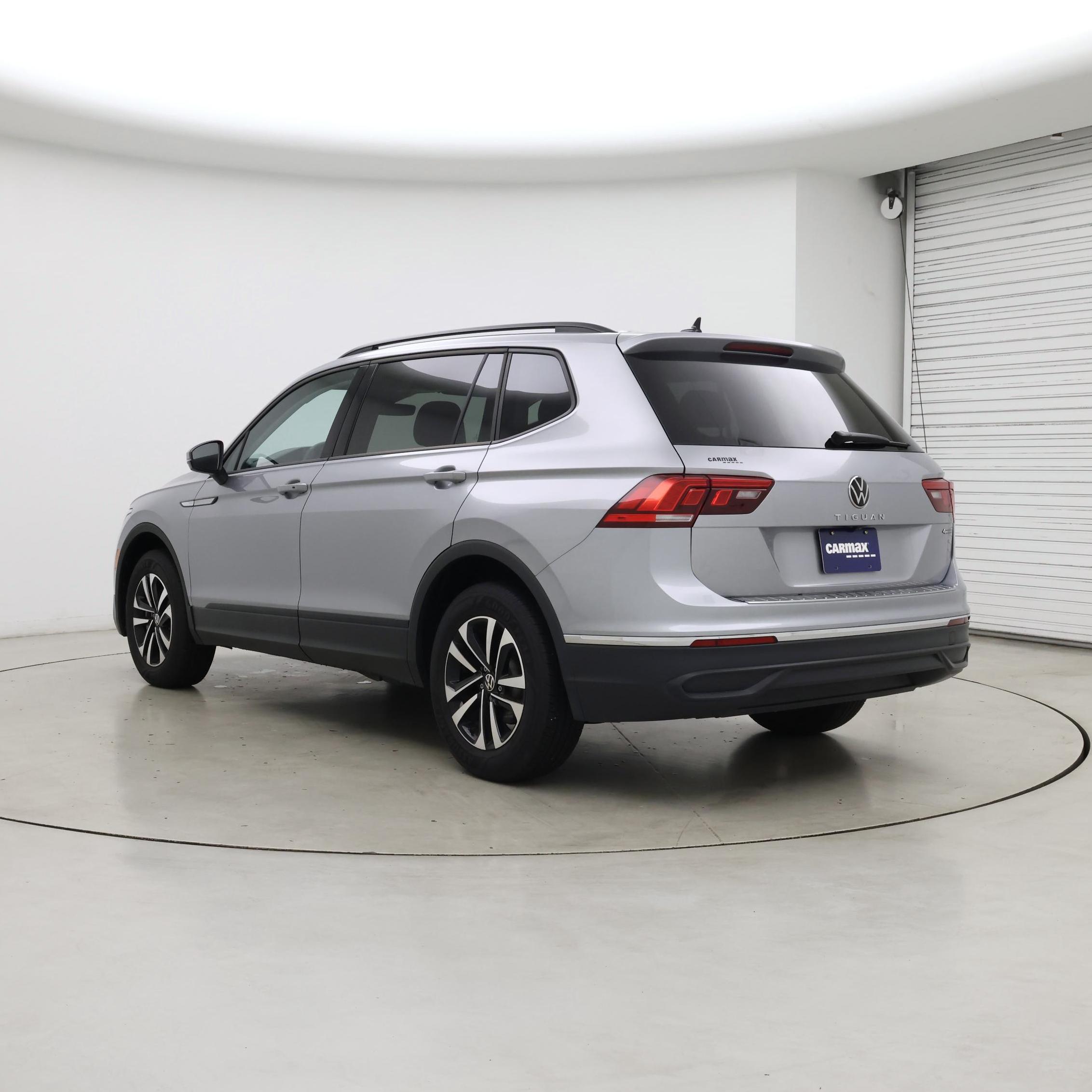 Thumbnail: 2024 Volkswagen Tiguan - 2