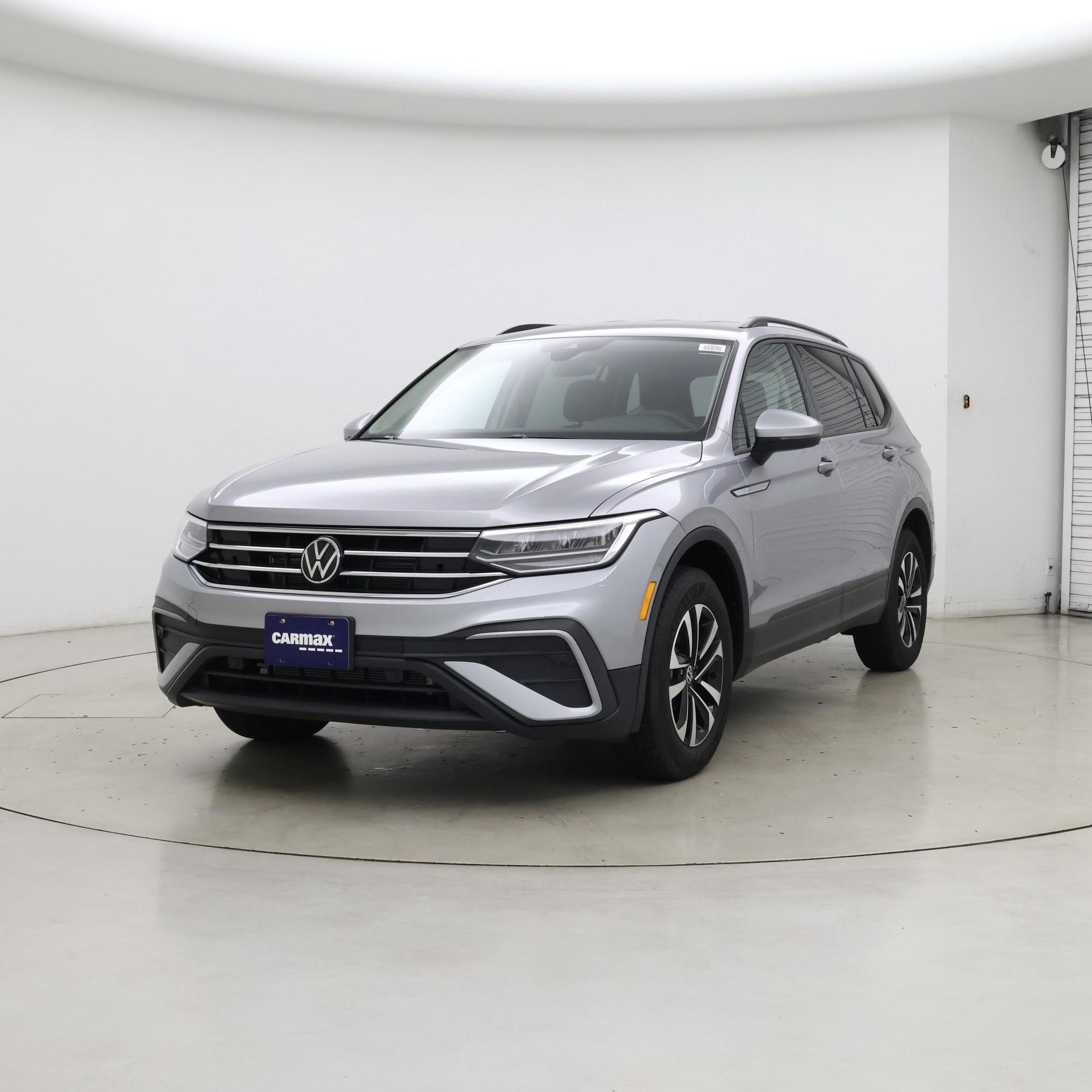 Thumbnail: 2024 Volkswagen Tiguan - 4