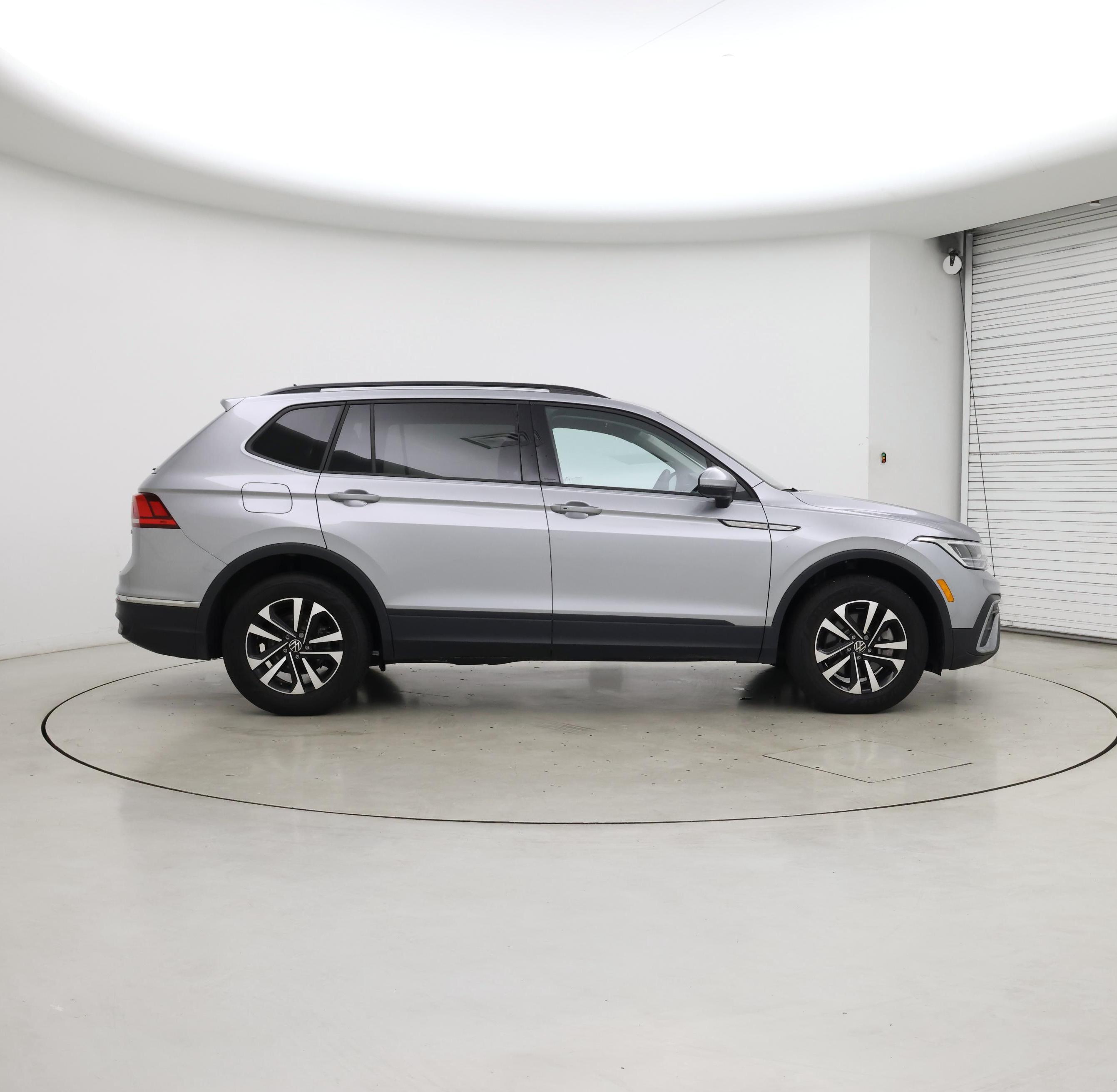 Thumbnail: 2024 Volkswagen Tiguan - 7