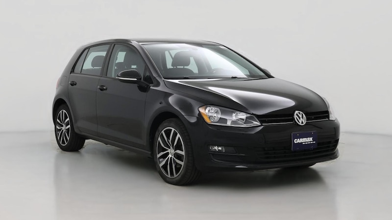 2017 Volkswagen Golf SE Hero Image