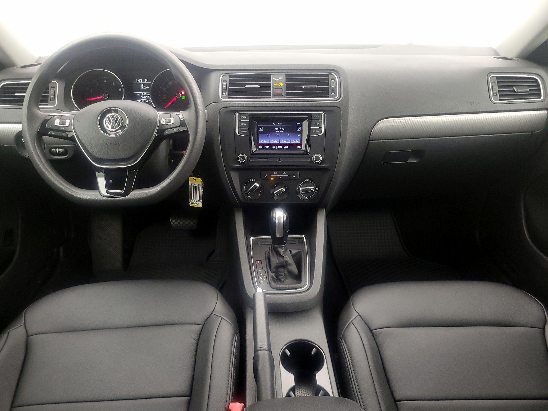 Thumbnail: 2018 Volkswagen Jetta - 9