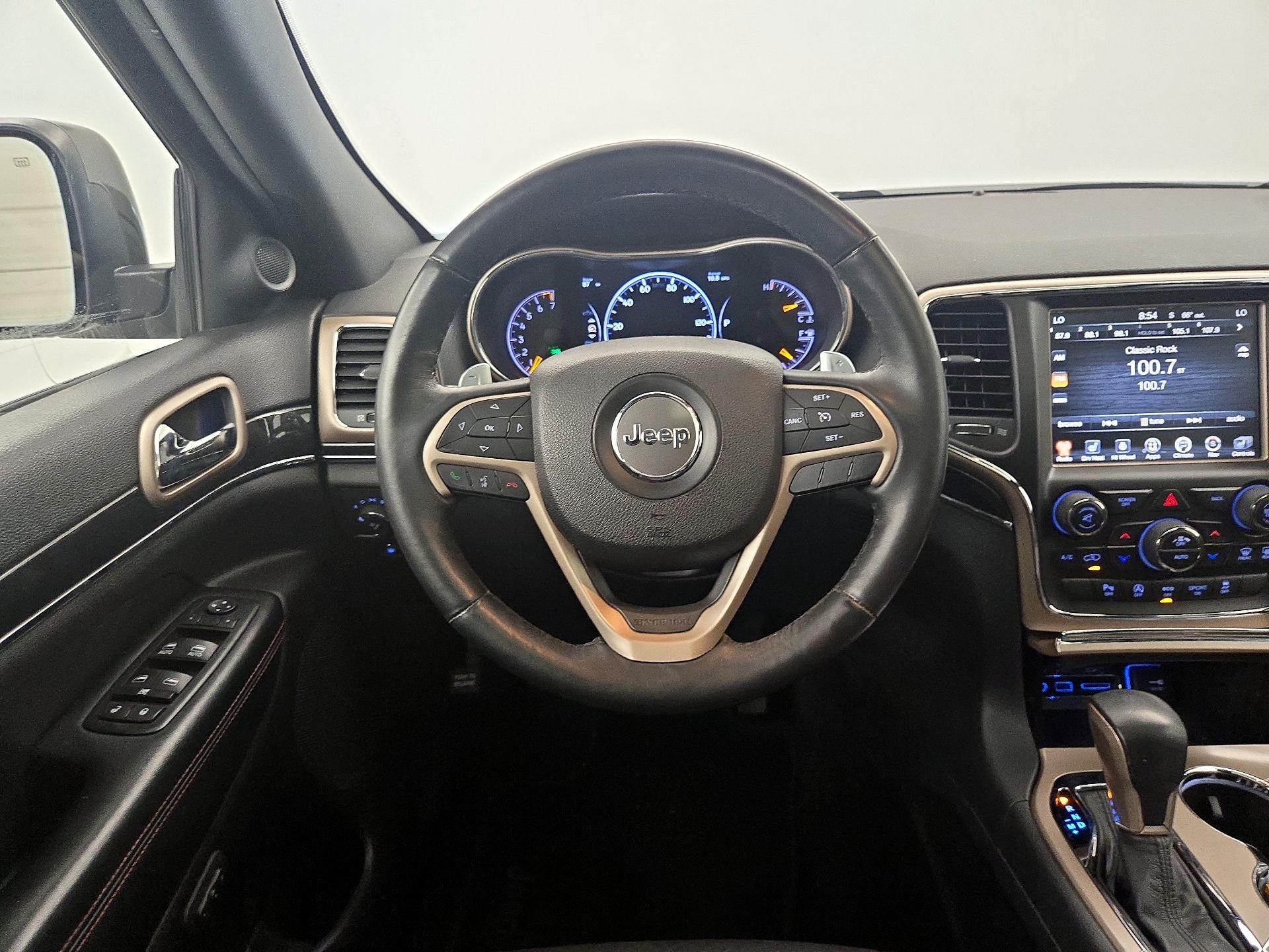 Thumbnail: 2016 Jeep Grand Cherokee - 10