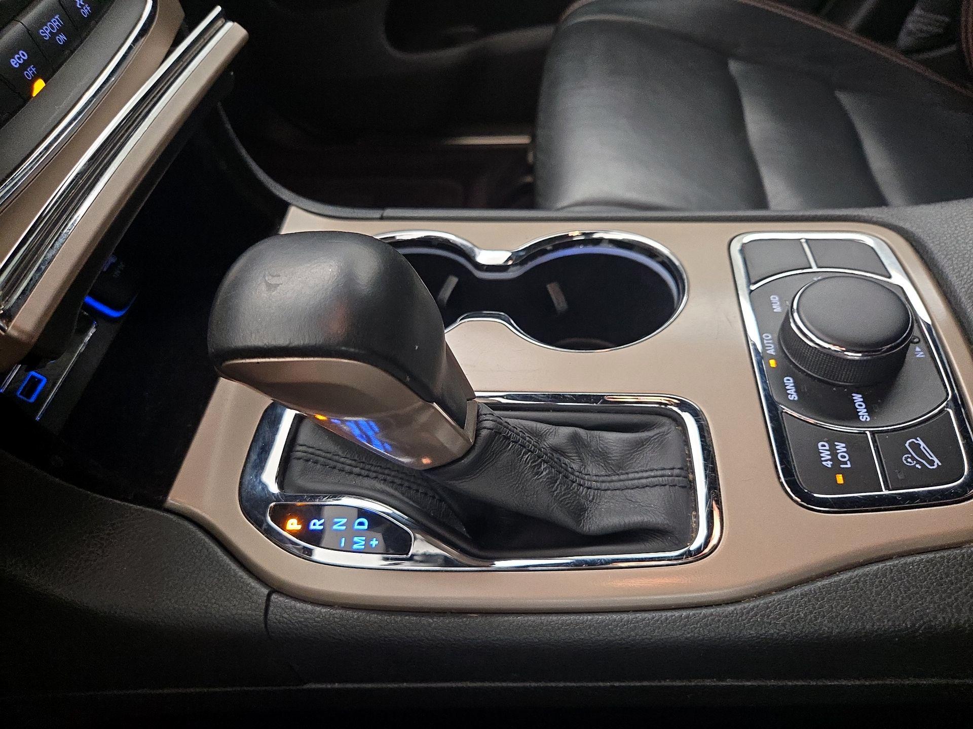 Thumbnail: 2016 Jeep Grand Cherokee - 18