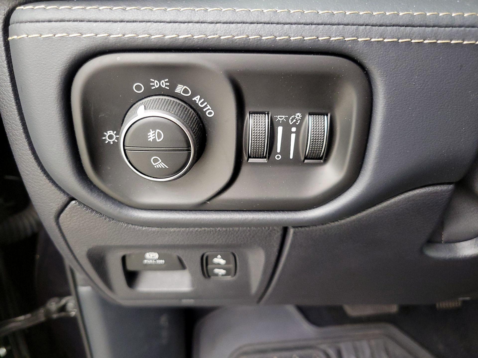 Thumbnail: 2020 RAM 1500 - 13