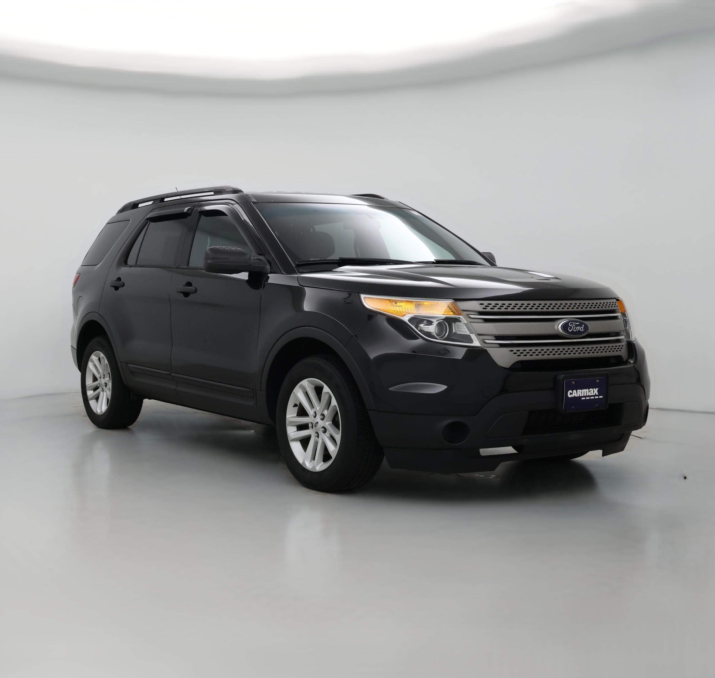 Thumbnail: 2015 Ford Explorer - 1