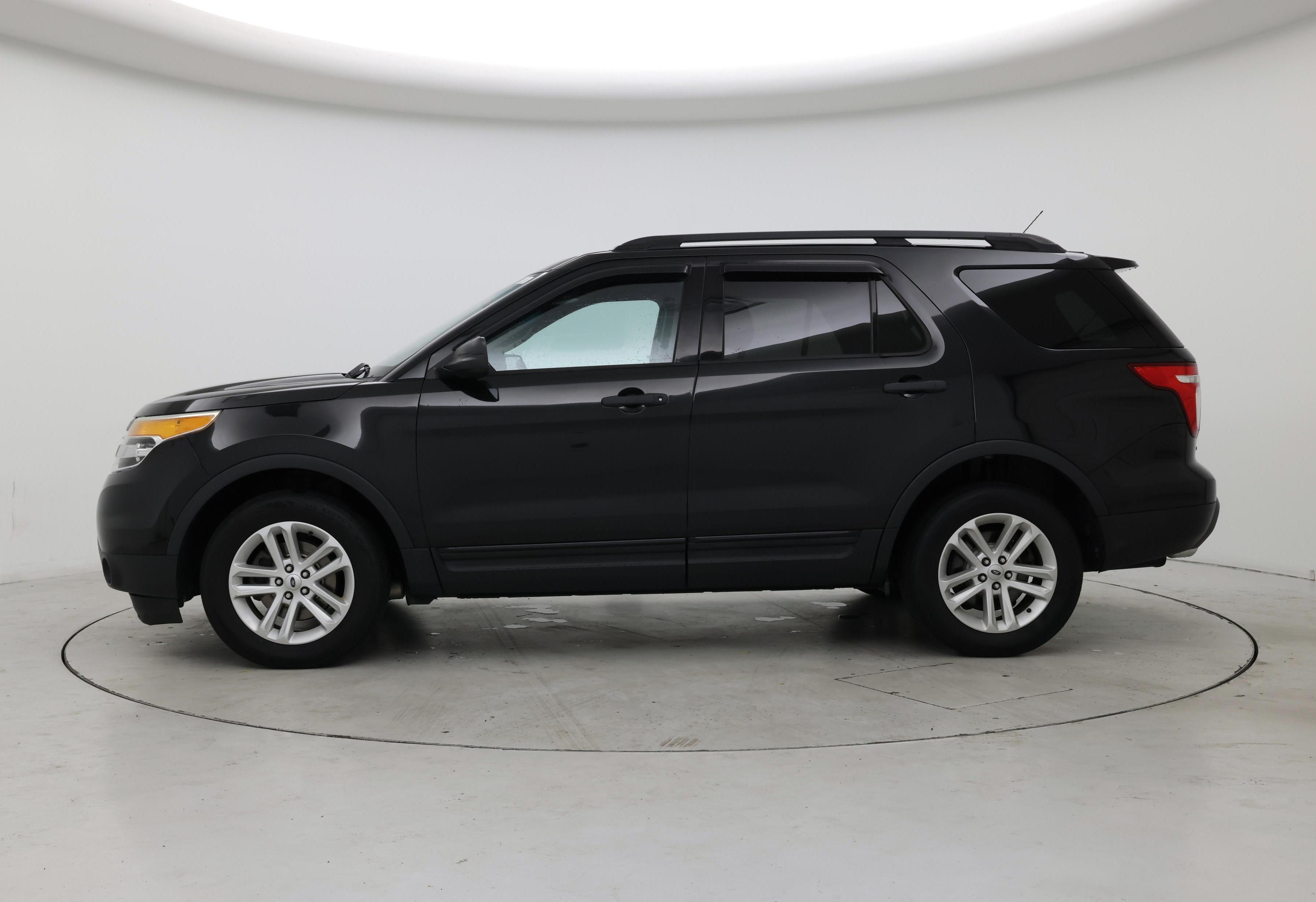 Thumbnail: 2015 Ford Explorer - 3