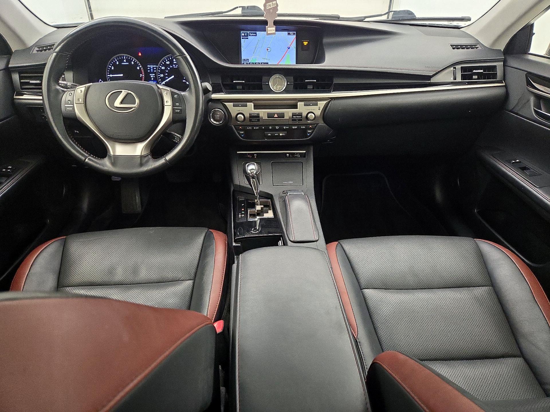 Thumbnail: 2015 Lexus ES - 9