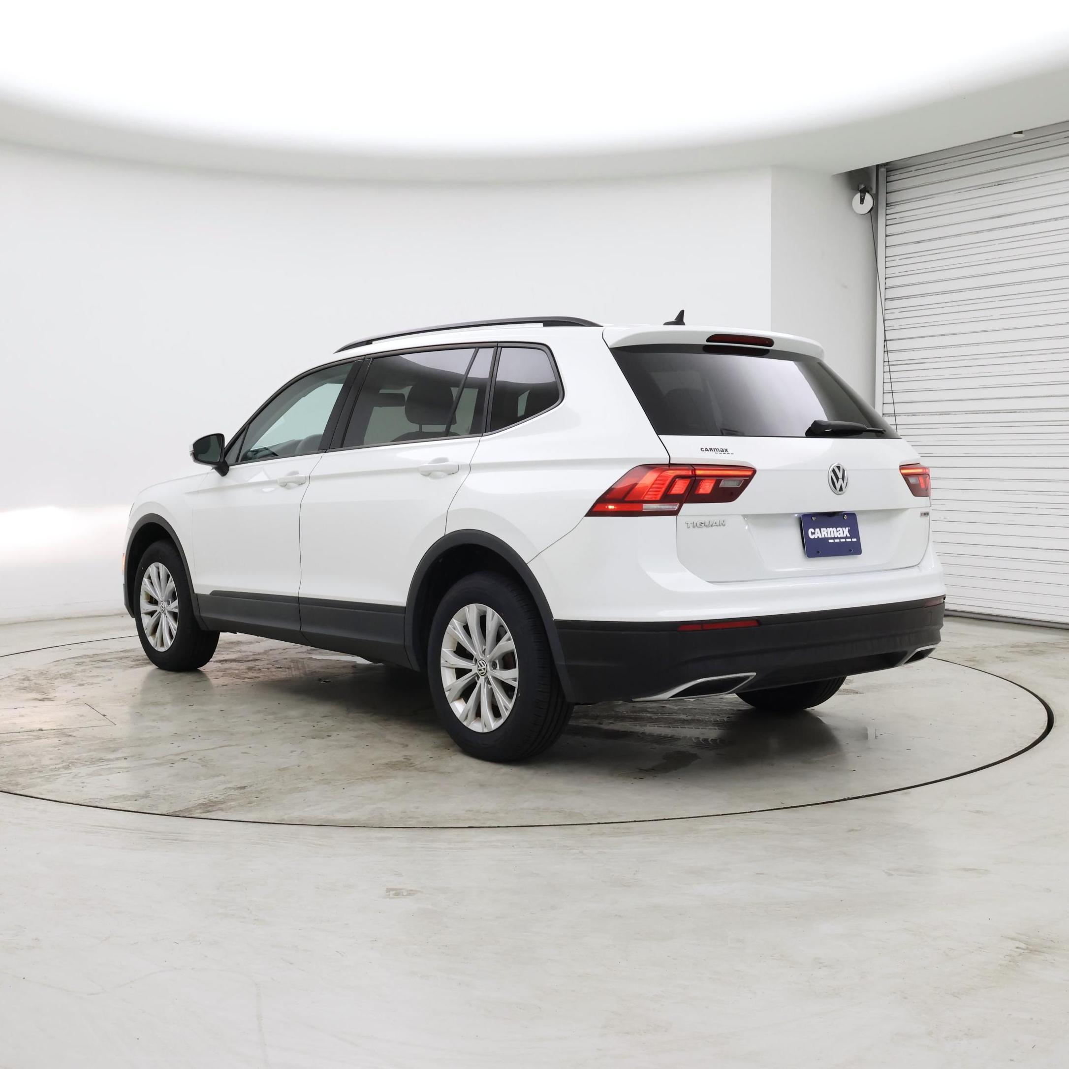 Thumbnail: 2020 Volkswagen Tiguan - 2