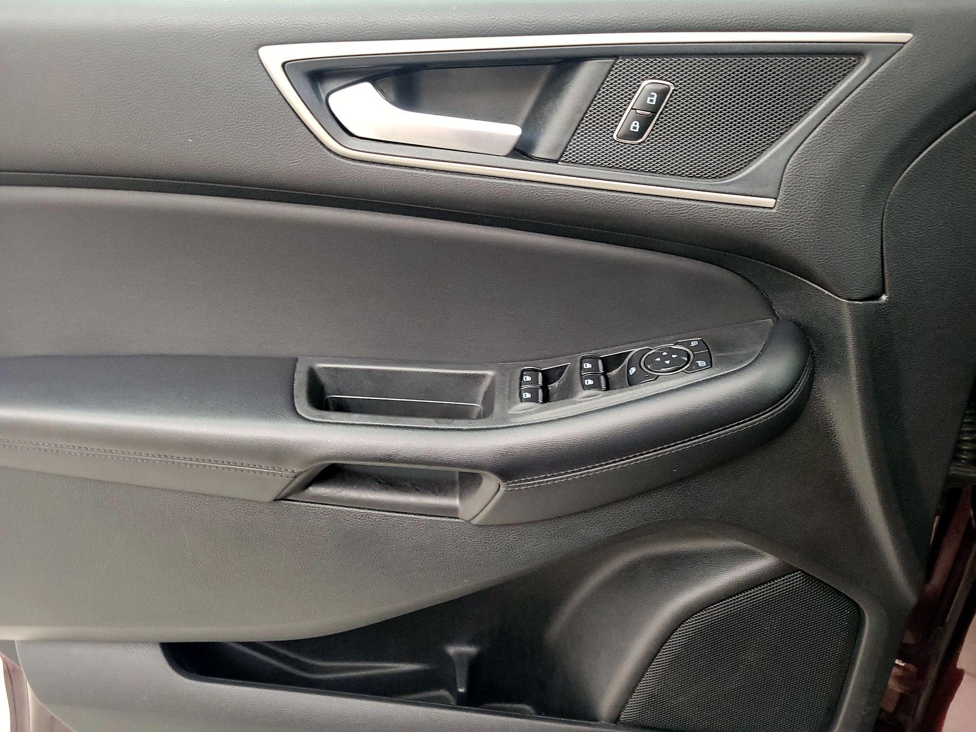 Thumbnail: 2023 Ford Edge - 12