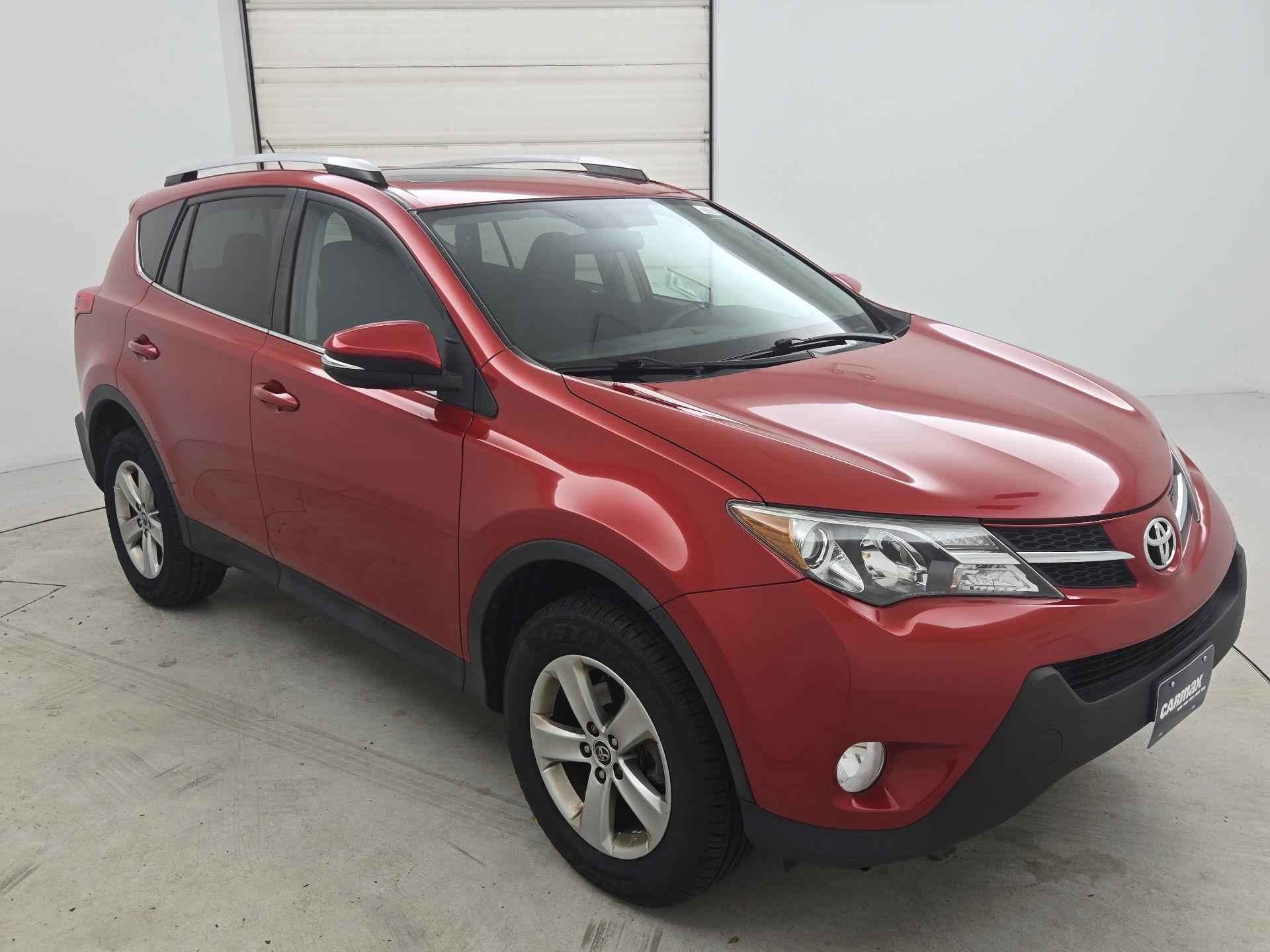 Thumbnail: 2015 Toyota RAV4 - 1