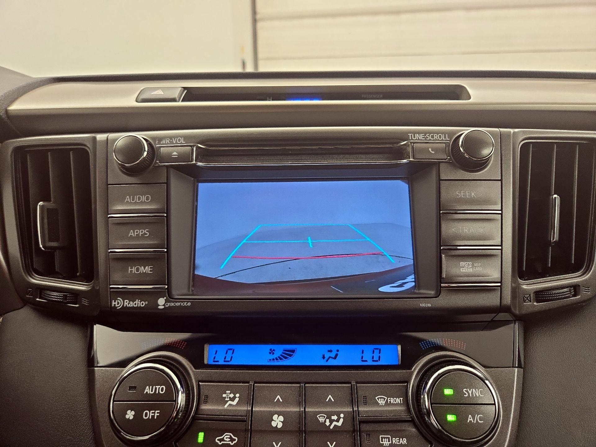 Thumbnail: 2015 Toyota RAV4 - 12