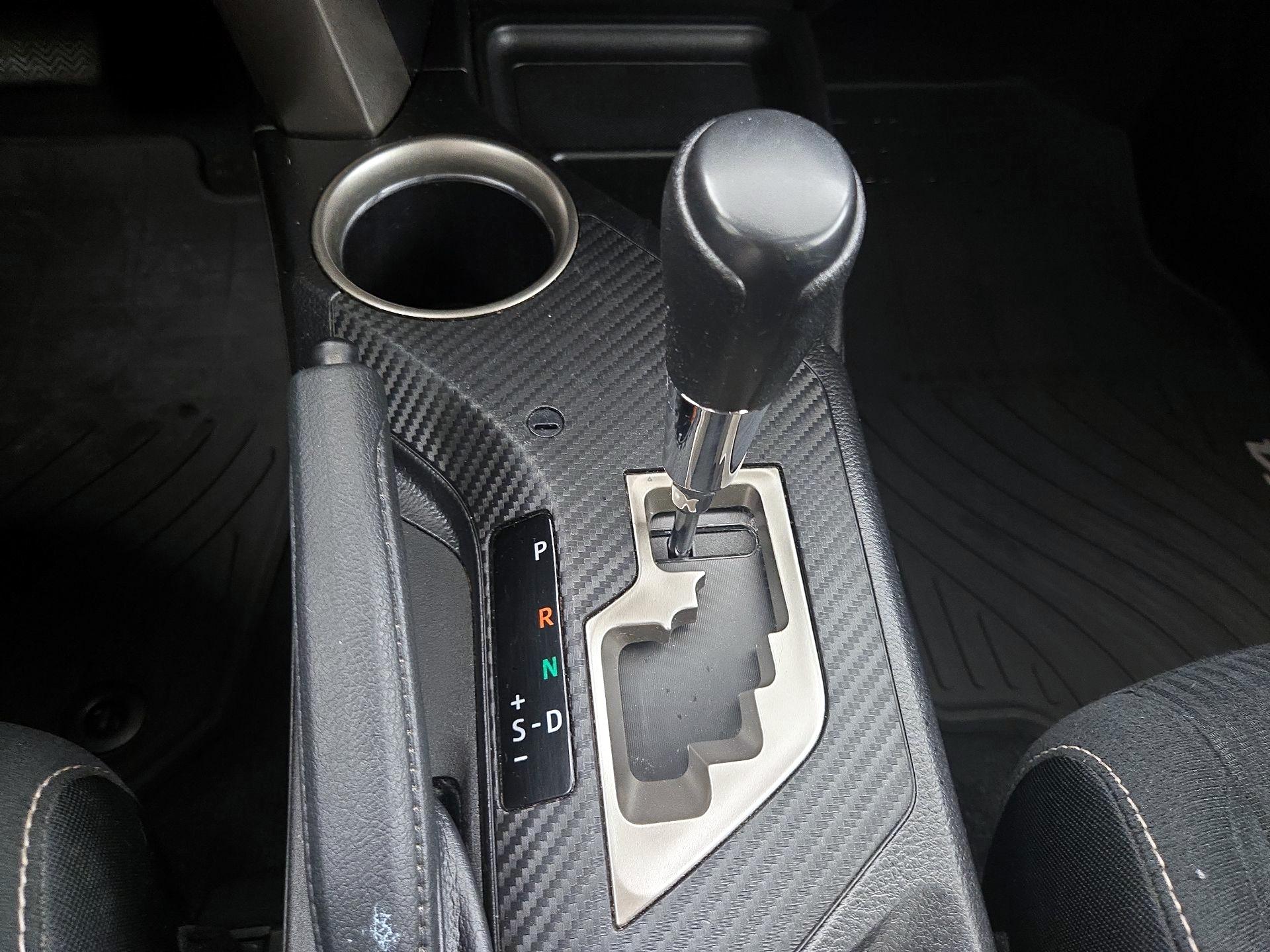 Thumbnail: 2015 Toyota RAV4 - 15