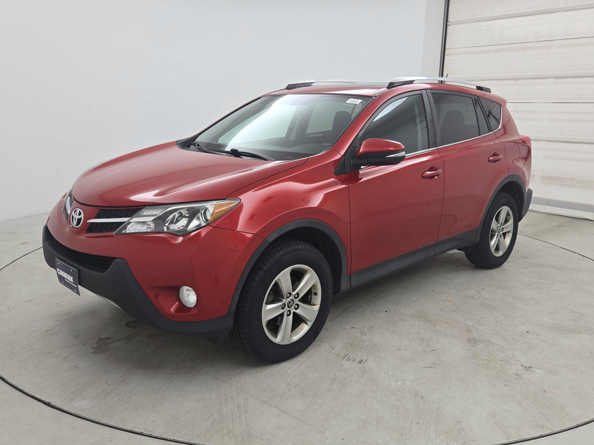 Thumbnail: 2015 Toyota RAV4 - 3