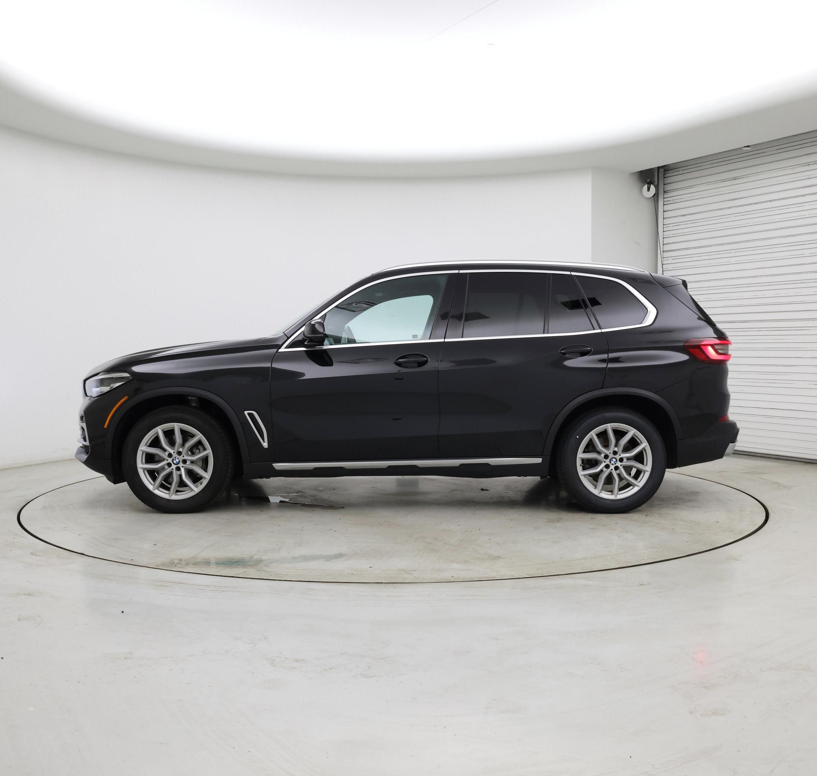 Thumbnail: 2023 BMW X5 - 3