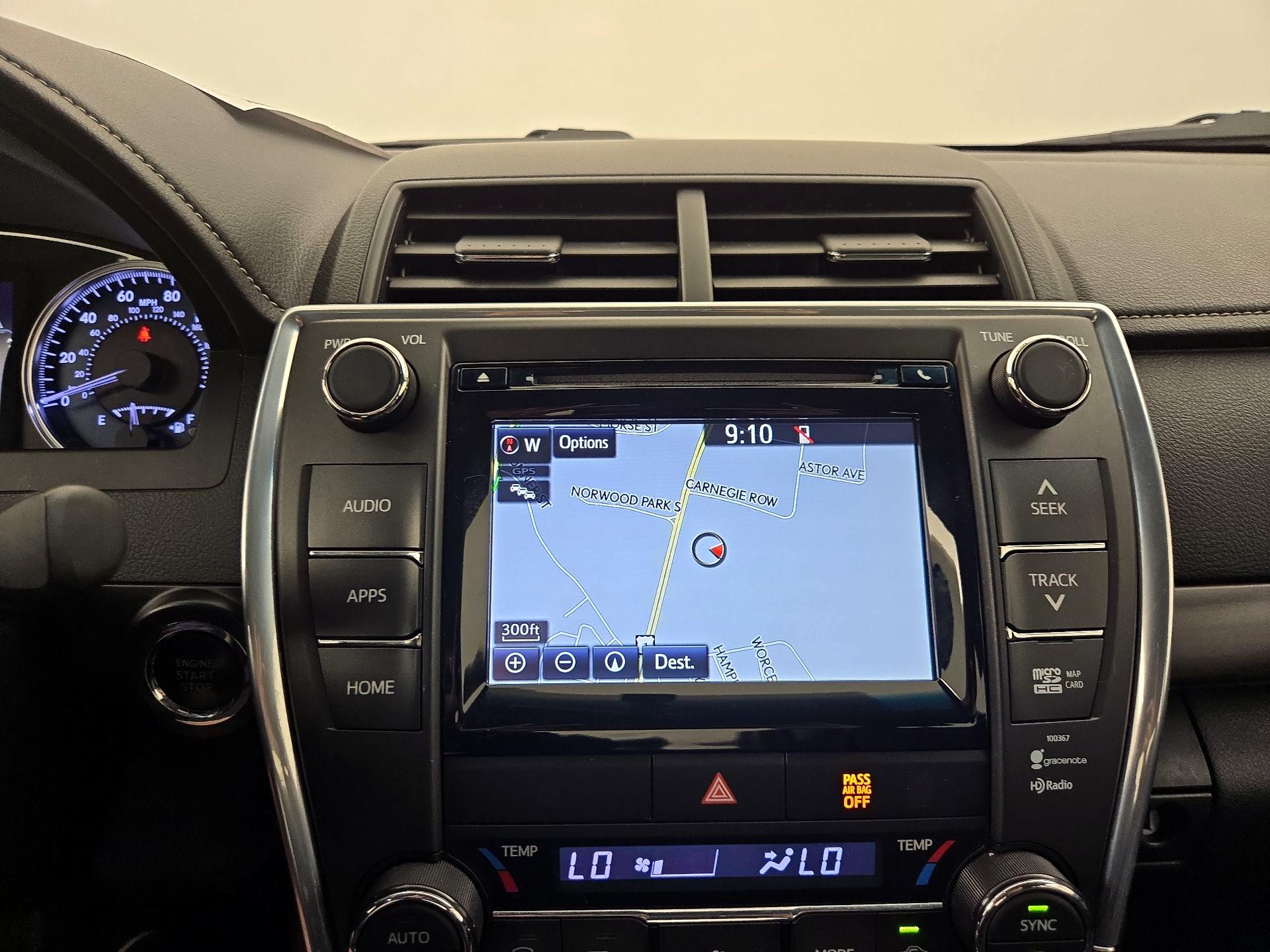 Thumbnail: 2015 Toyota Camry - 14