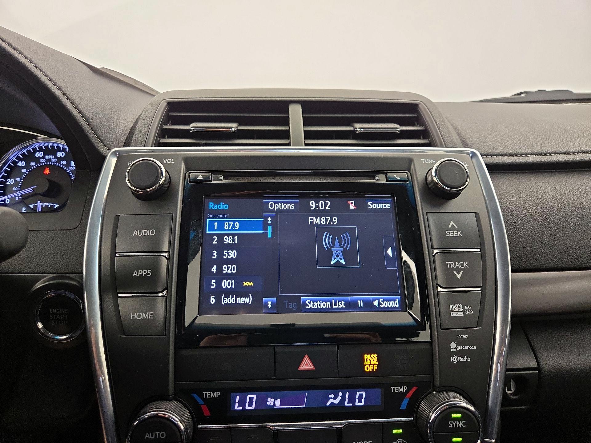 Thumbnail: 2015 Toyota Camry - 16