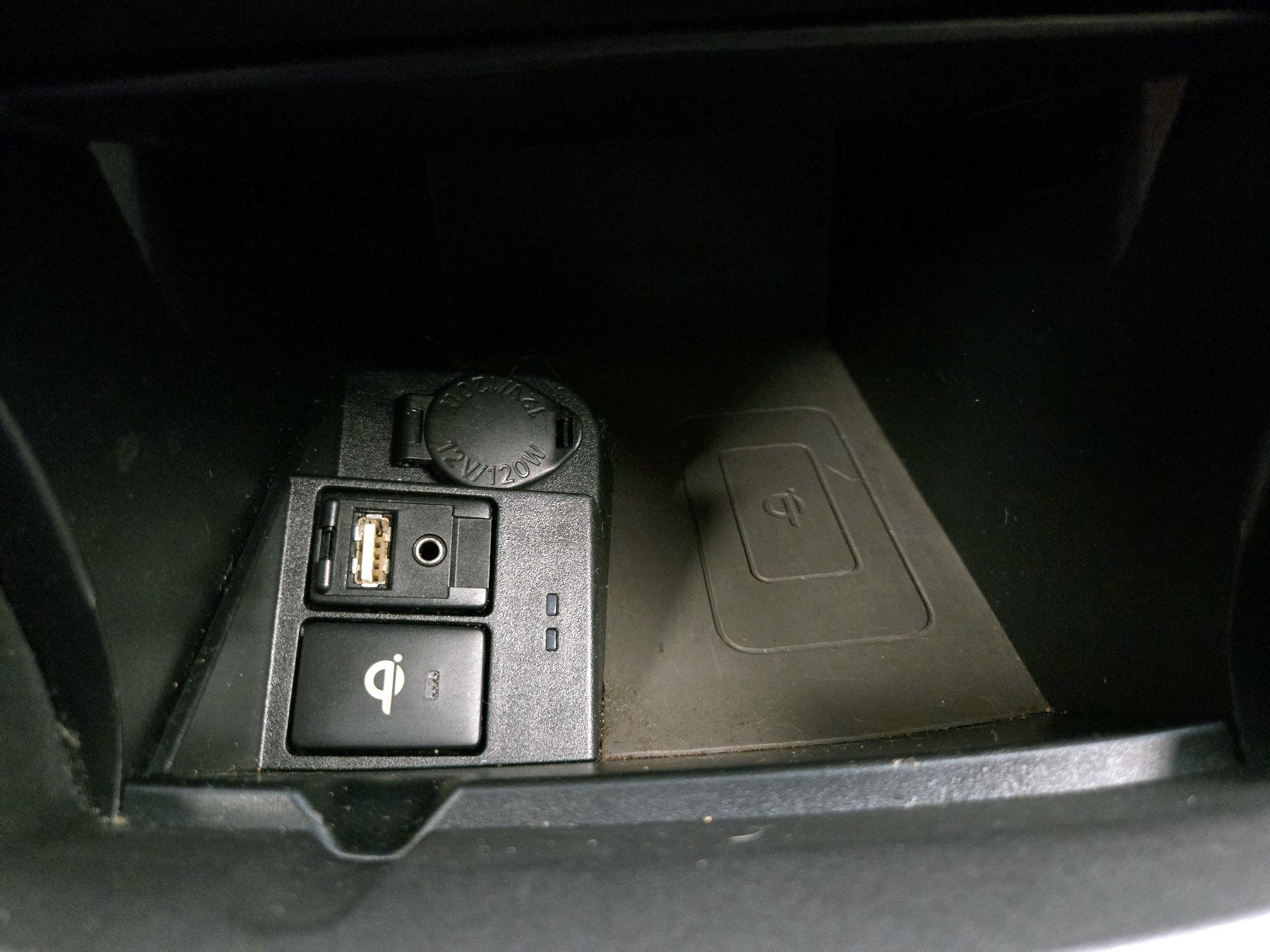 Thumbnail: 2015 Toyota Camry - 19