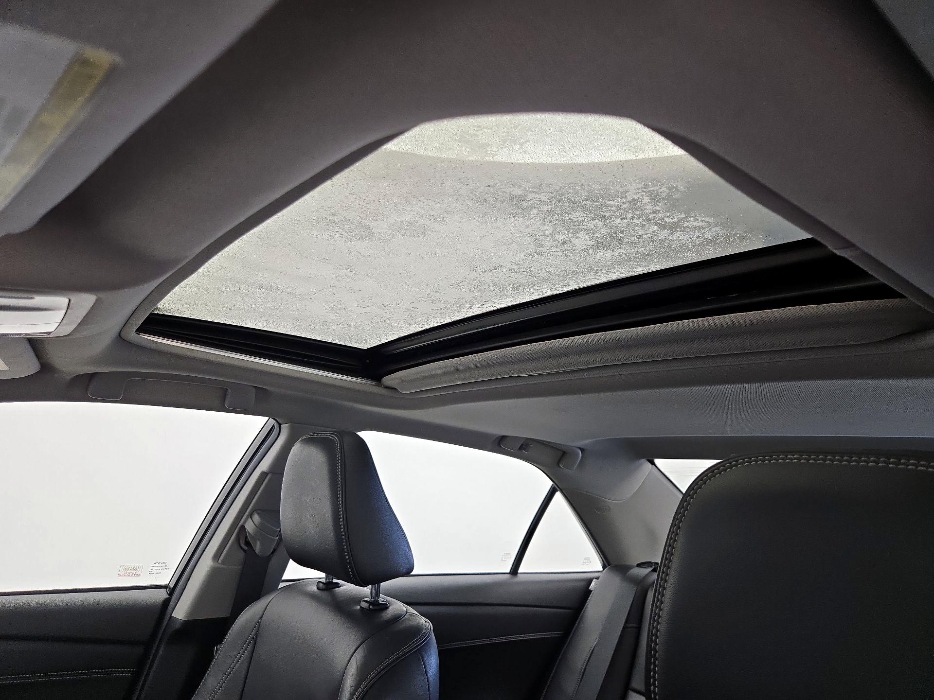 Thumbnail: 2015 Toyota Camry - 20