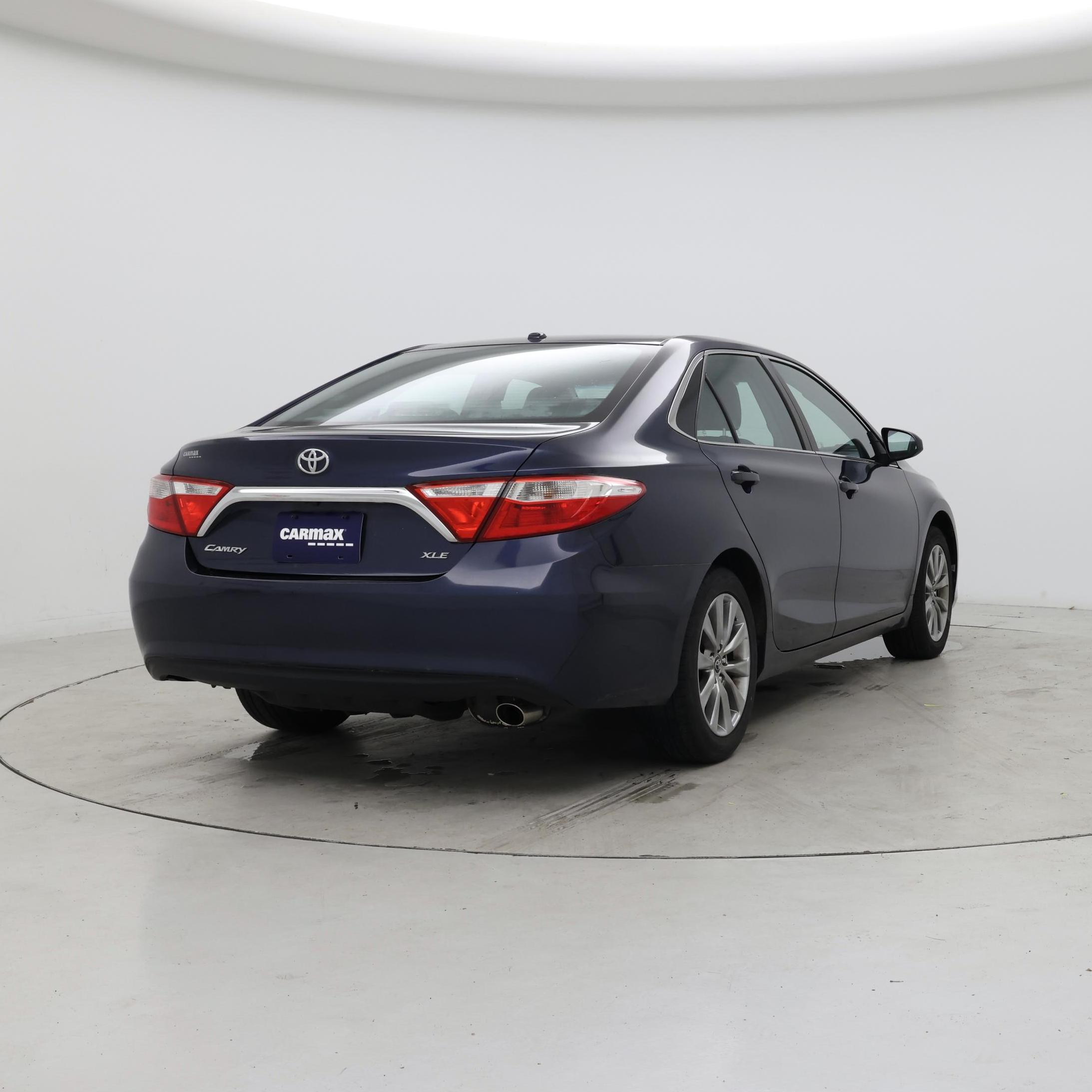 Thumbnail: 2015 Toyota Camry - 8