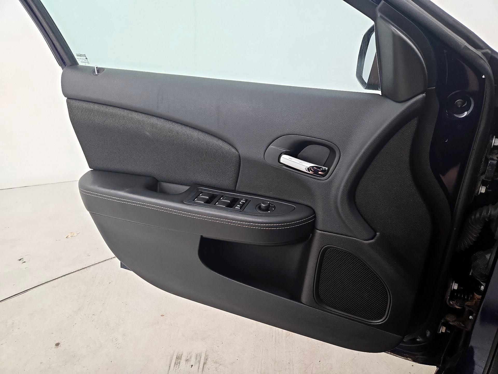 Thumbnail: 2014 Dodge Avenger - 12