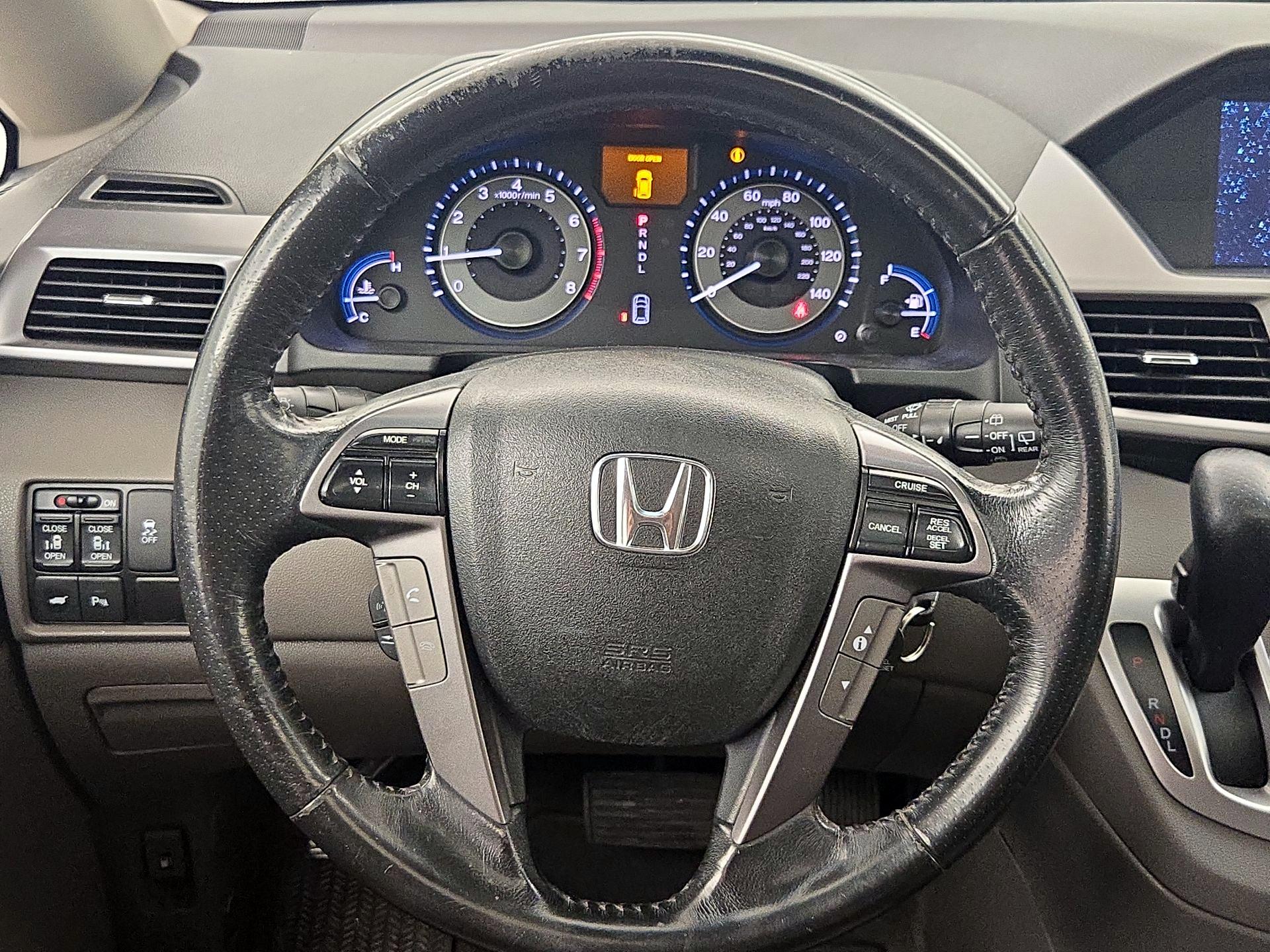 Thumbnail: 2013 Honda Odyssey - 10