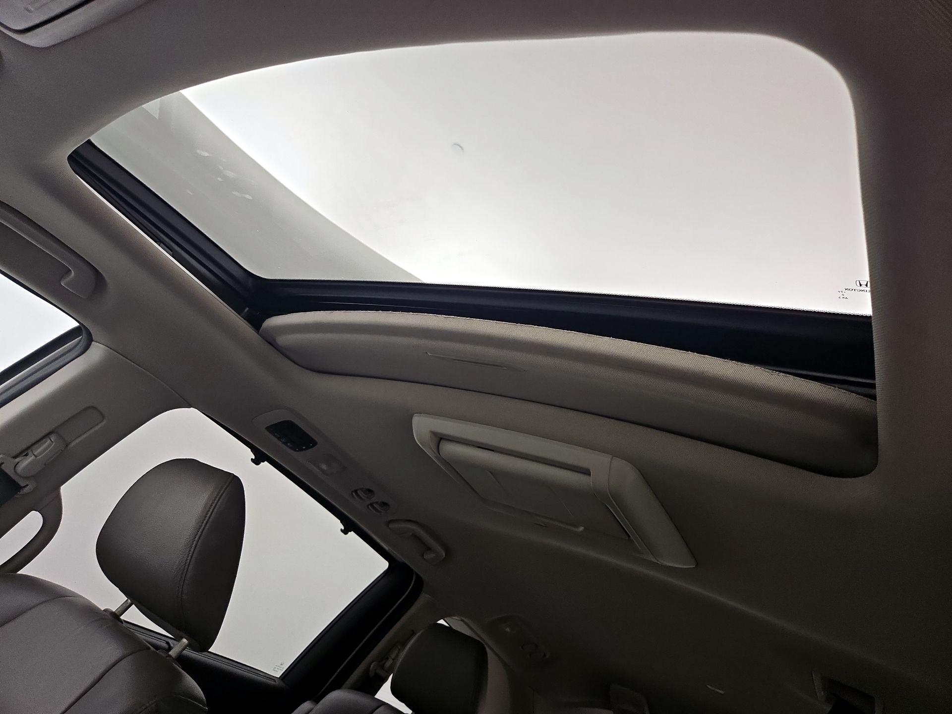 Thumbnail: 2013 Honda Odyssey - 19