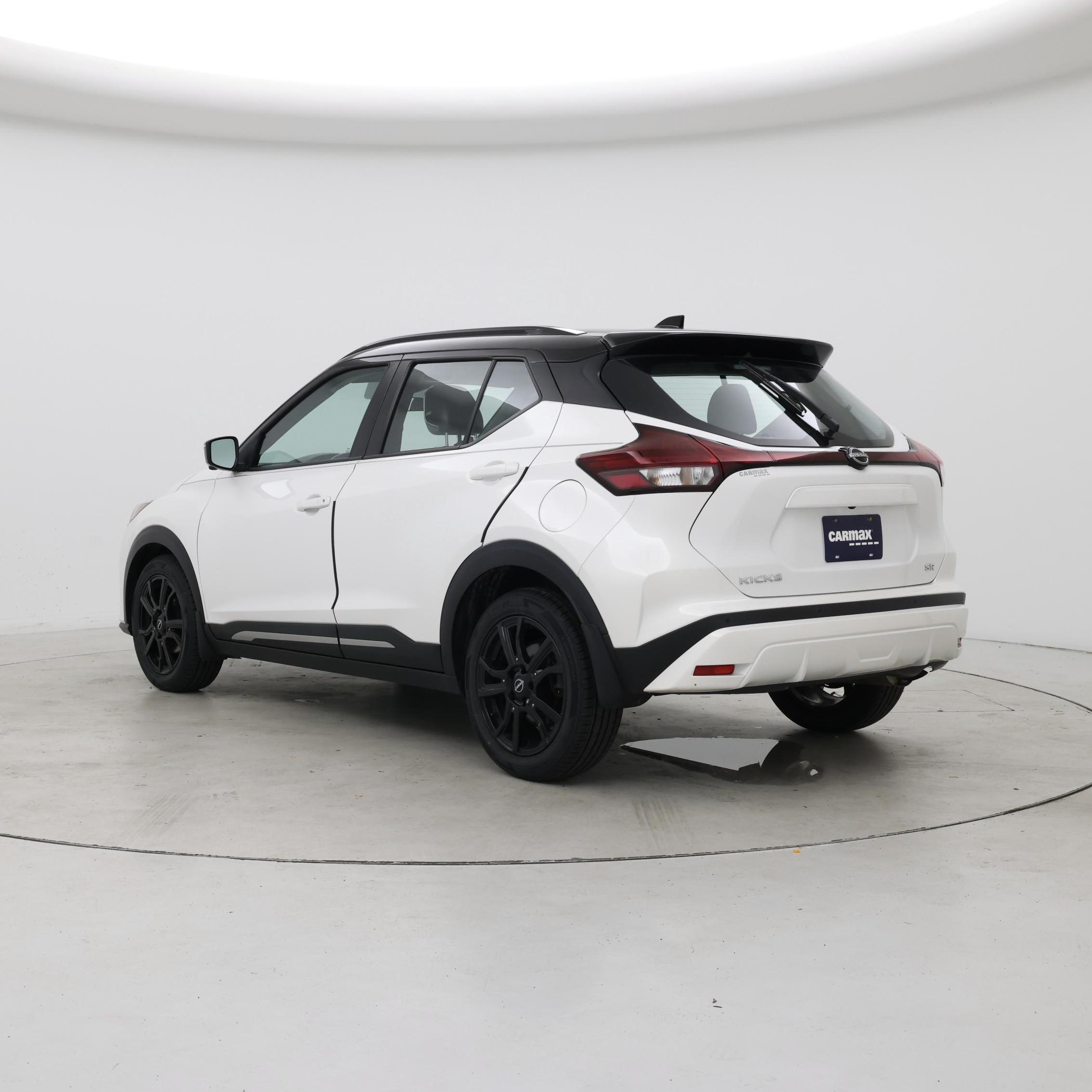 Thumbnail: 2022 Nissan Kicks - 2