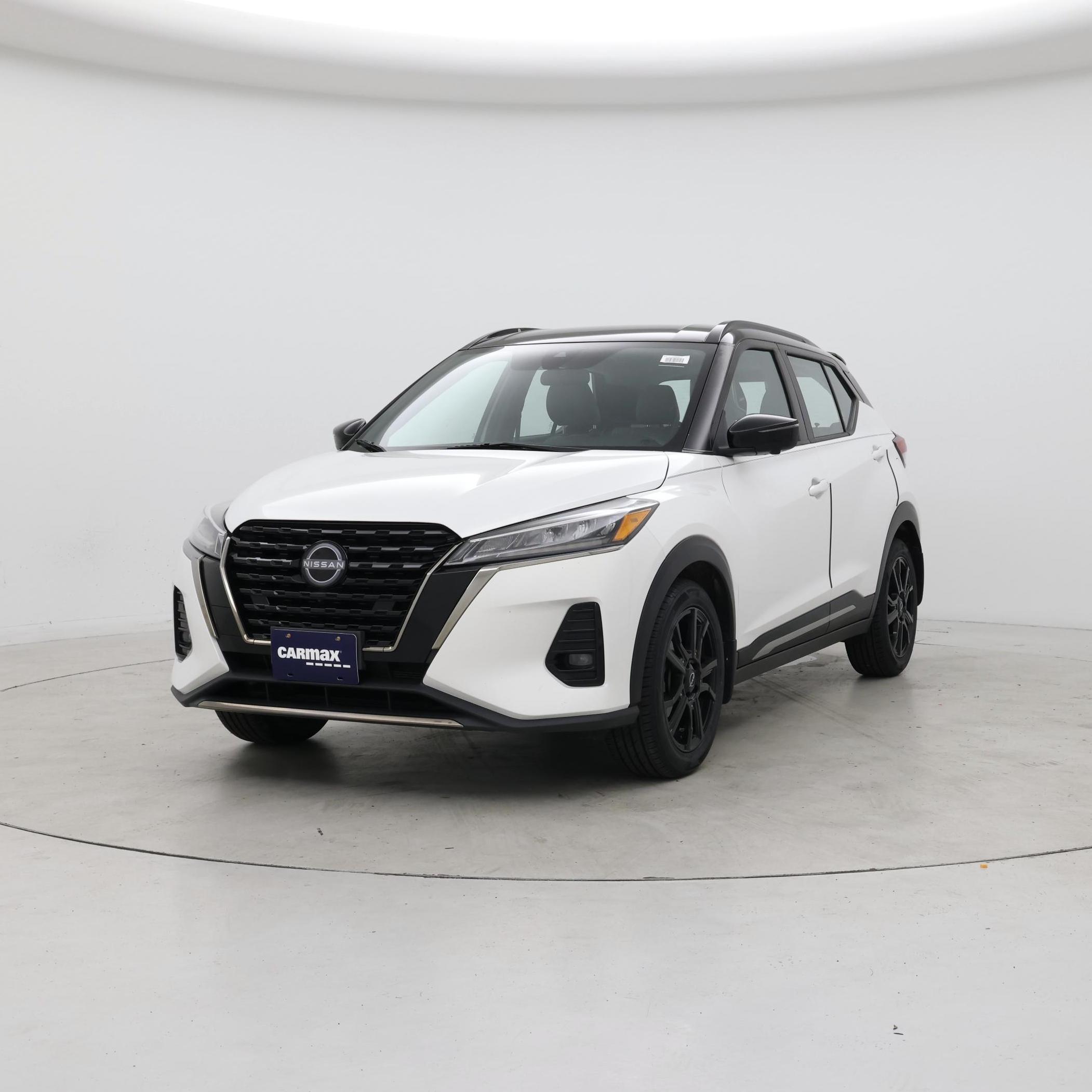 Thumbnail: 2022 Nissan Kicks - 4