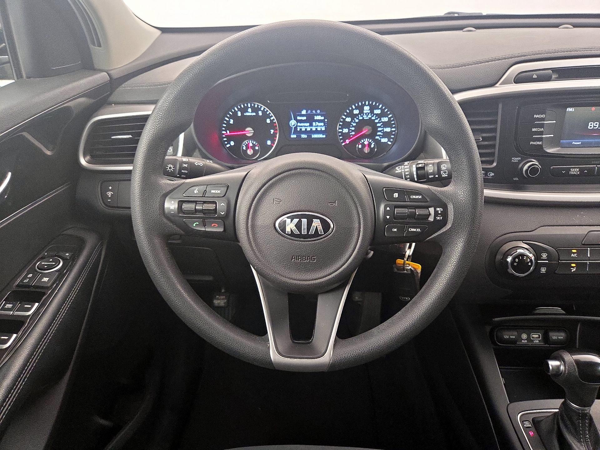 Thumbnail: 2017 Kia Sorento - 10