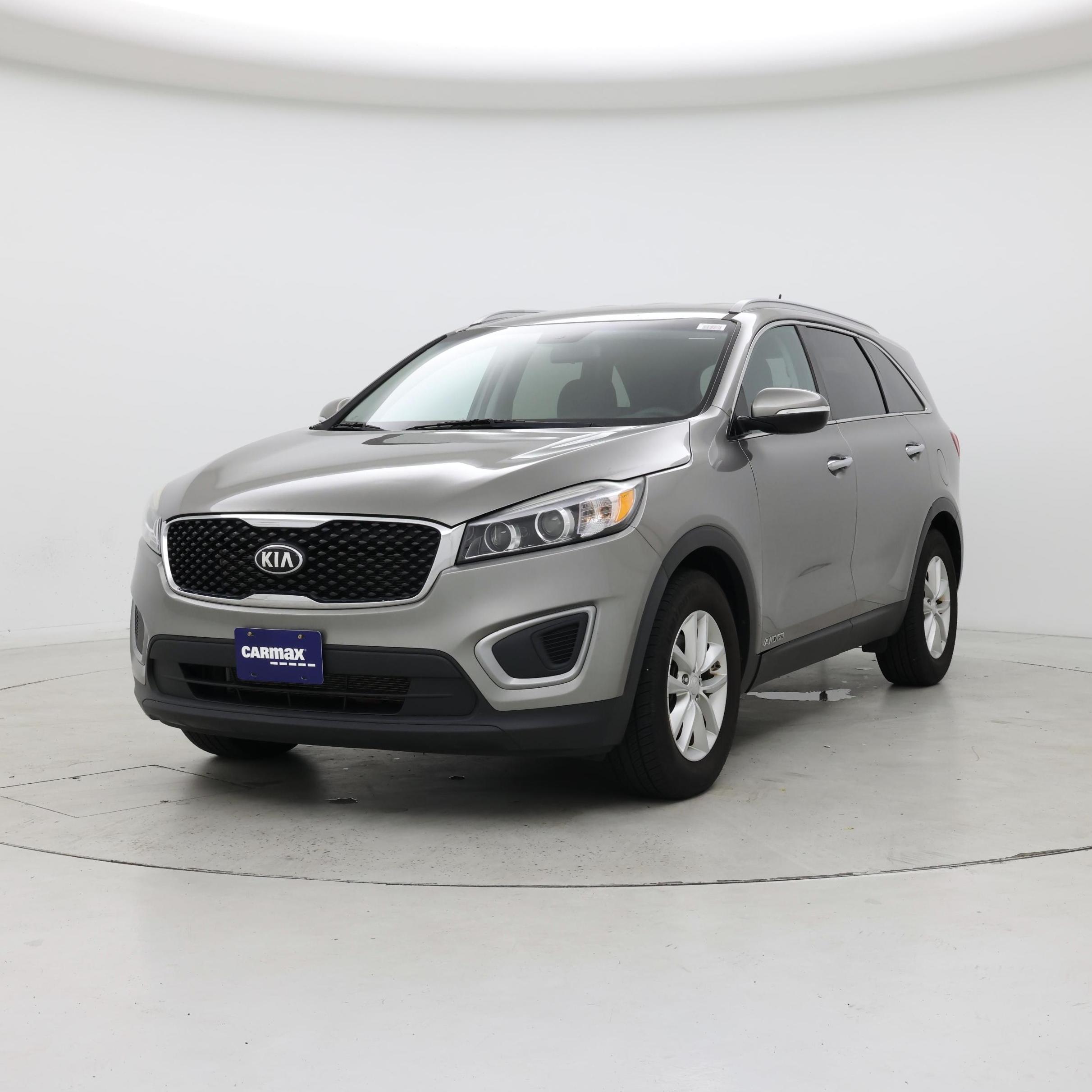Thumbnail: 2017 Kia Sorento - 4