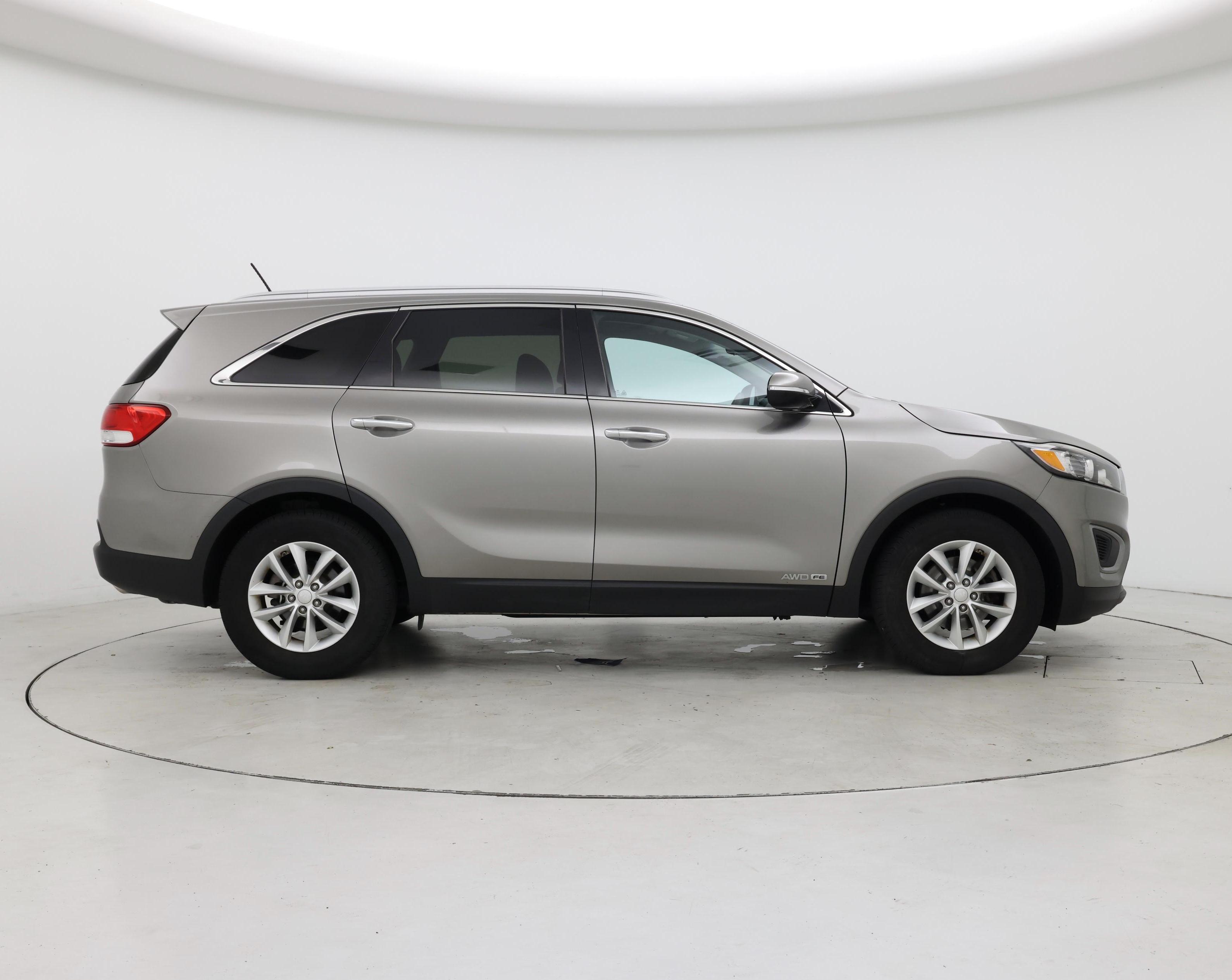 Thumbnail: 2017 Kia Sorento - 7