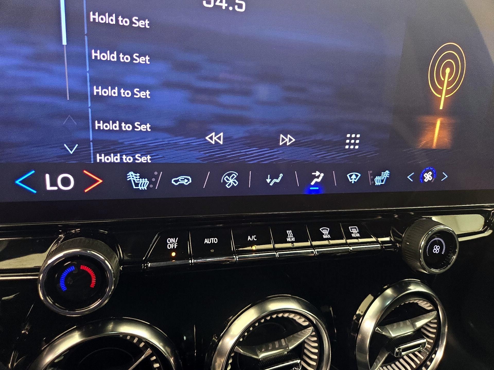 Thumbnail: 2024 Chevrolet Blazer EV - 17