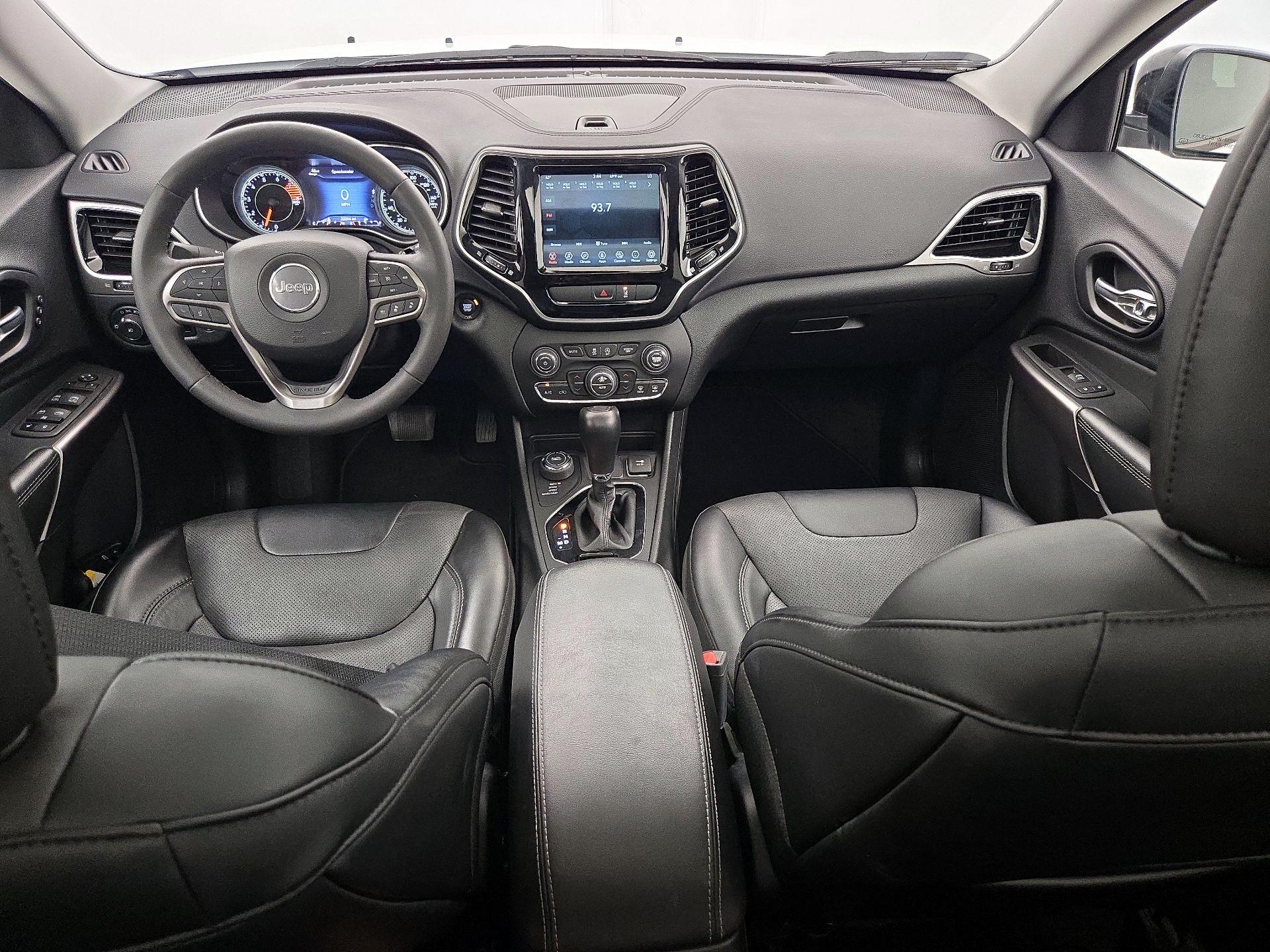 Thumbnail: 2022 Jeep Cherokee - 8