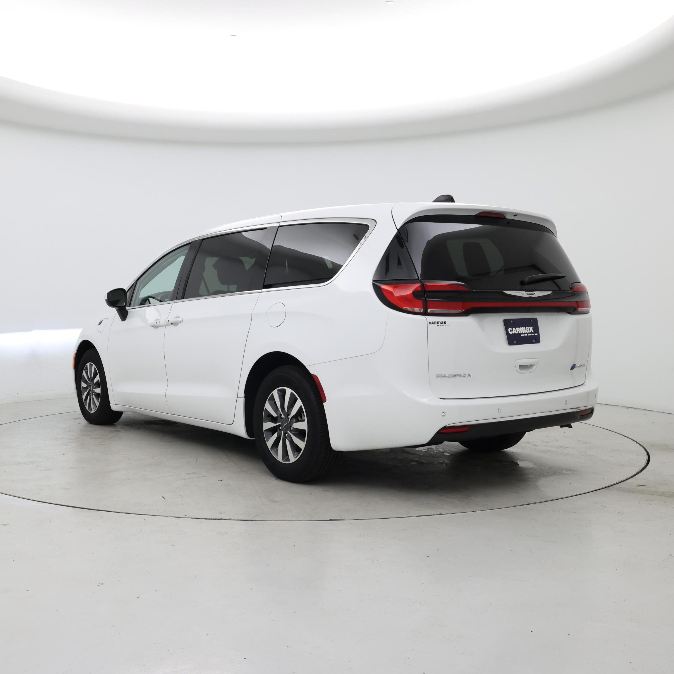 Thumbnail: 2023 Chrysler Pacifica - 2