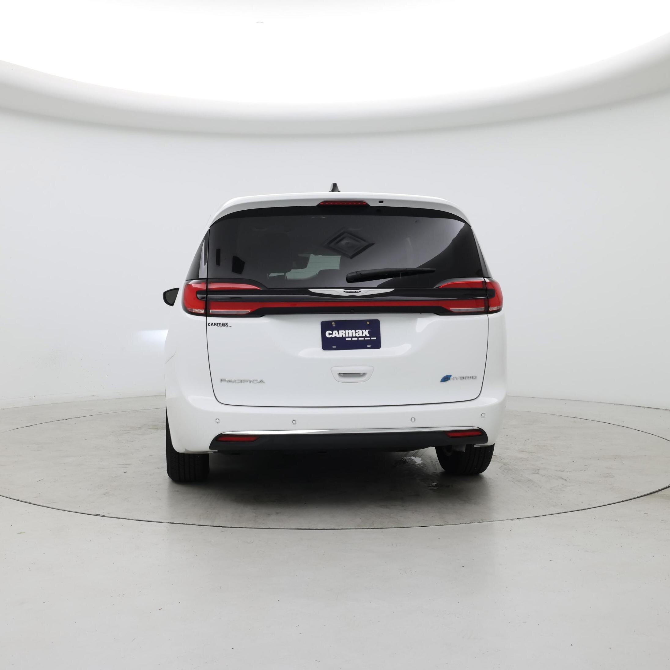 Thumbnail: 2023 Chrysler Pacifica - 6