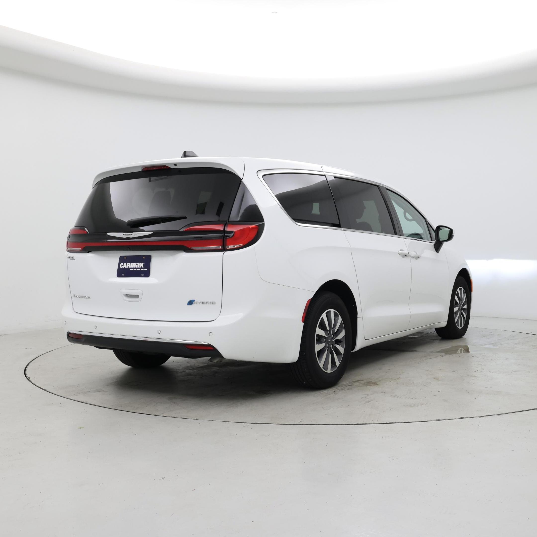 Thumbnail: 2023 Chrysler Pacifica - 8