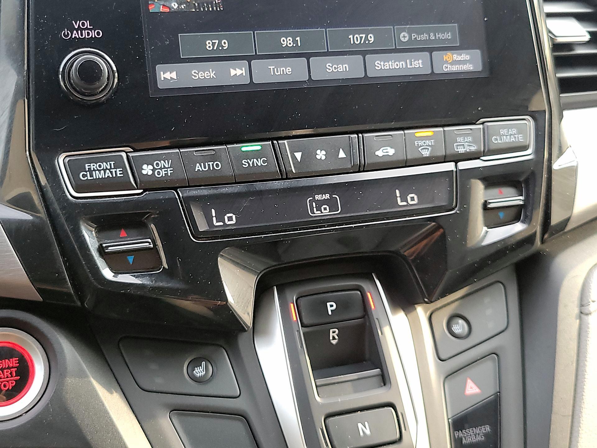 Thumbnail: 2019 Honda Odyssey - 16