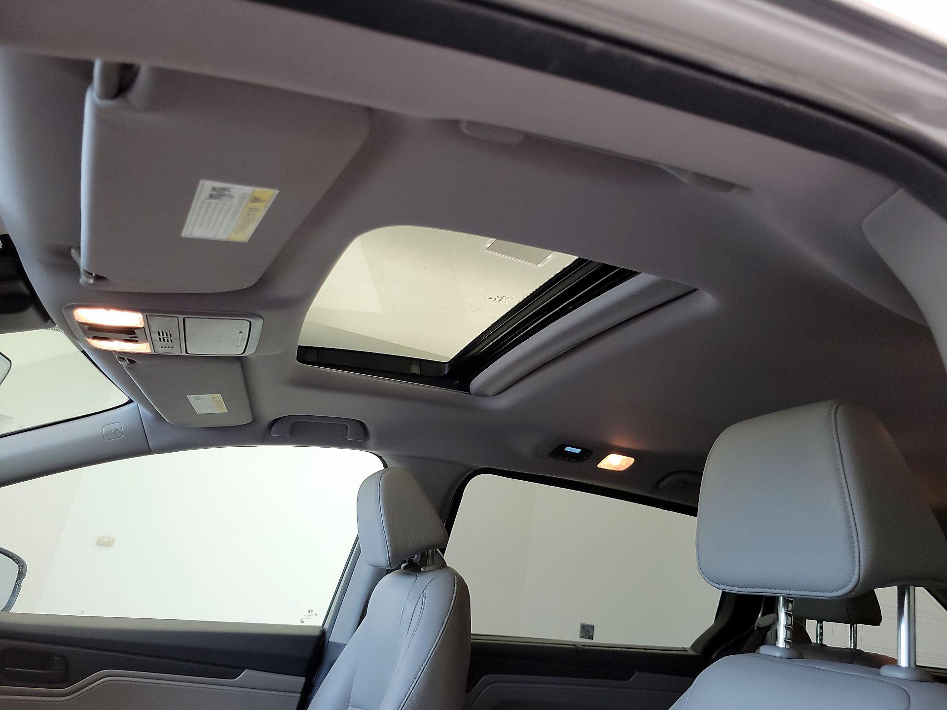 Thumbnail: 2019 Honda Odyssey - 19