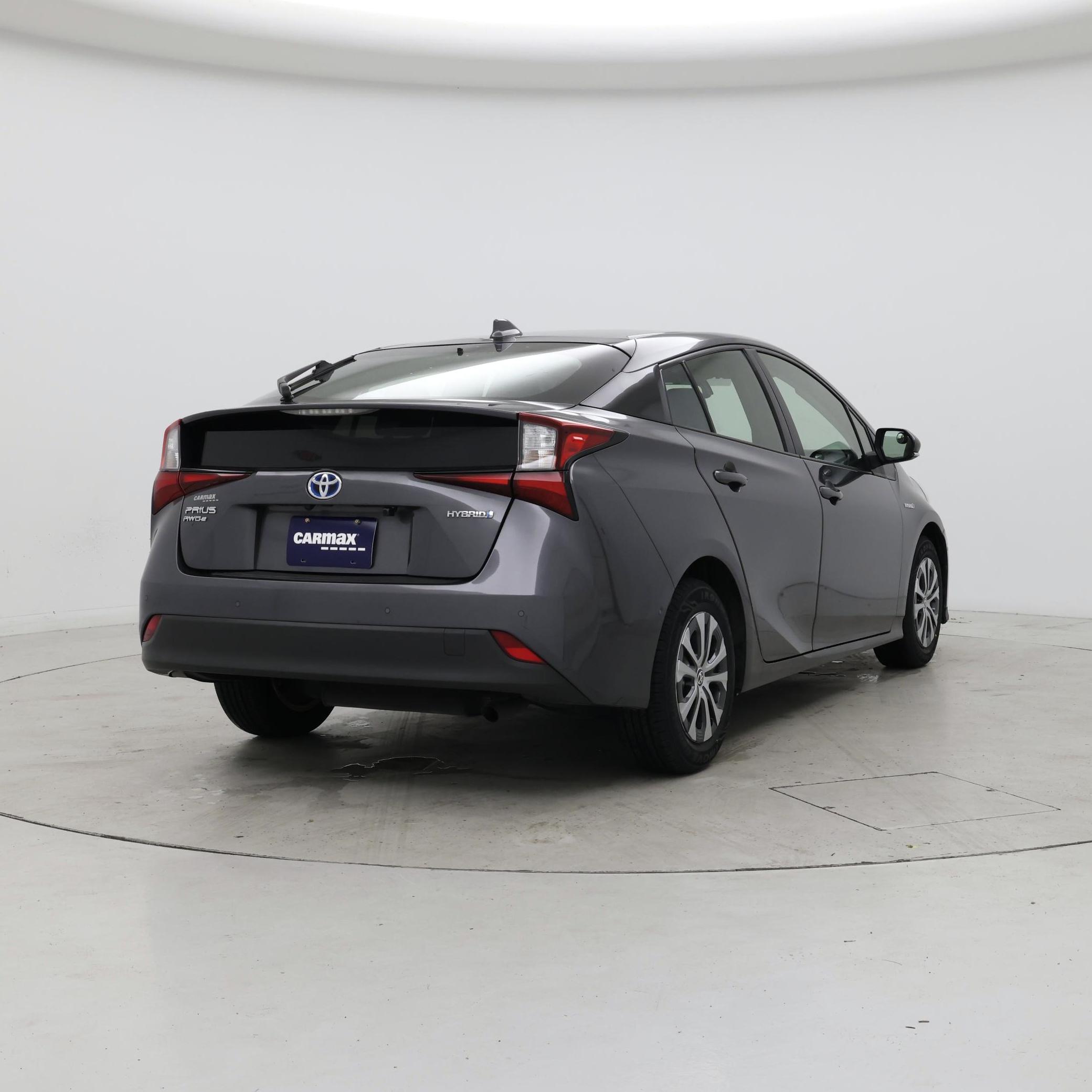 Thumbnail: 2022 Toyota Prius - 8