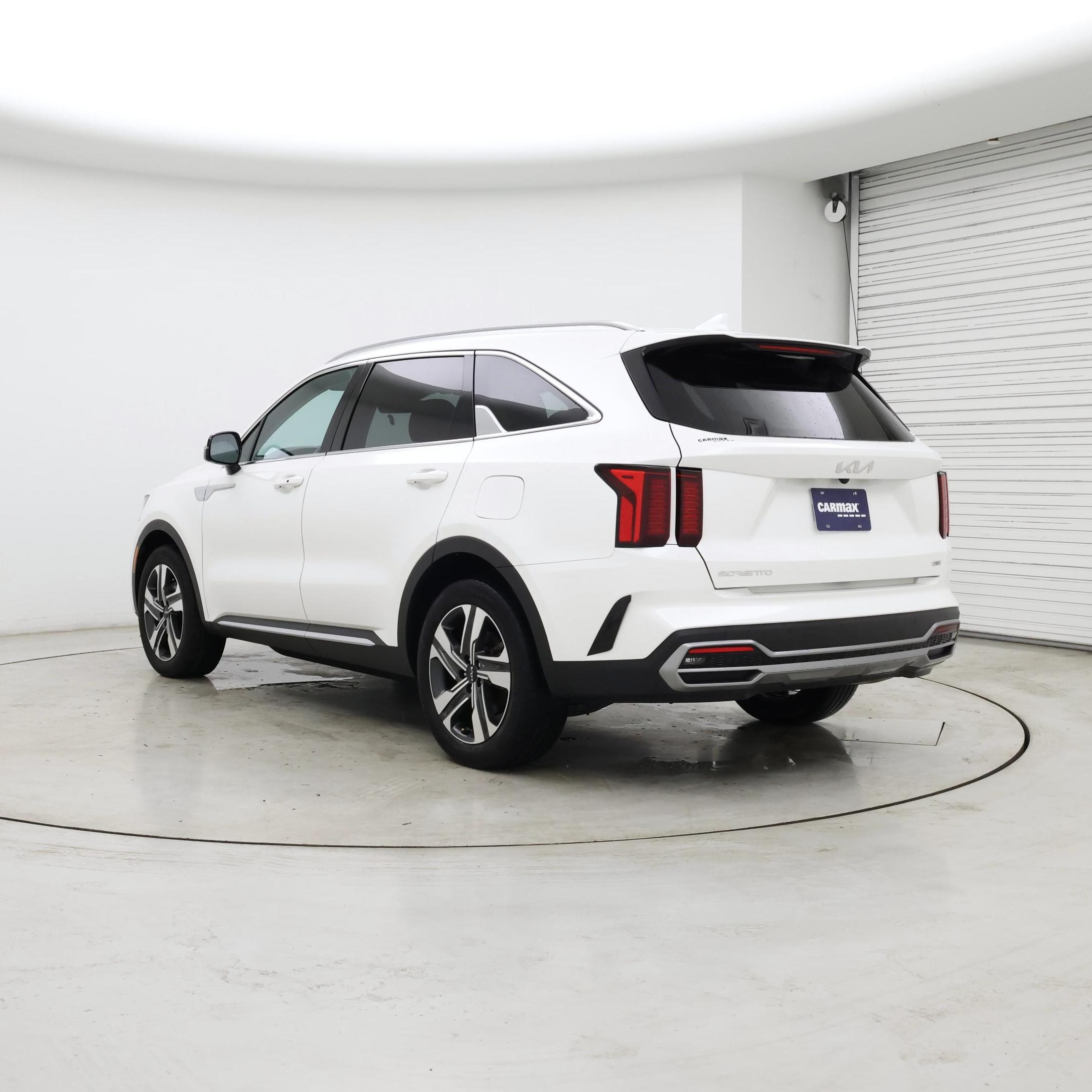 Thumbnail: 2023 Kia Sorento - 2