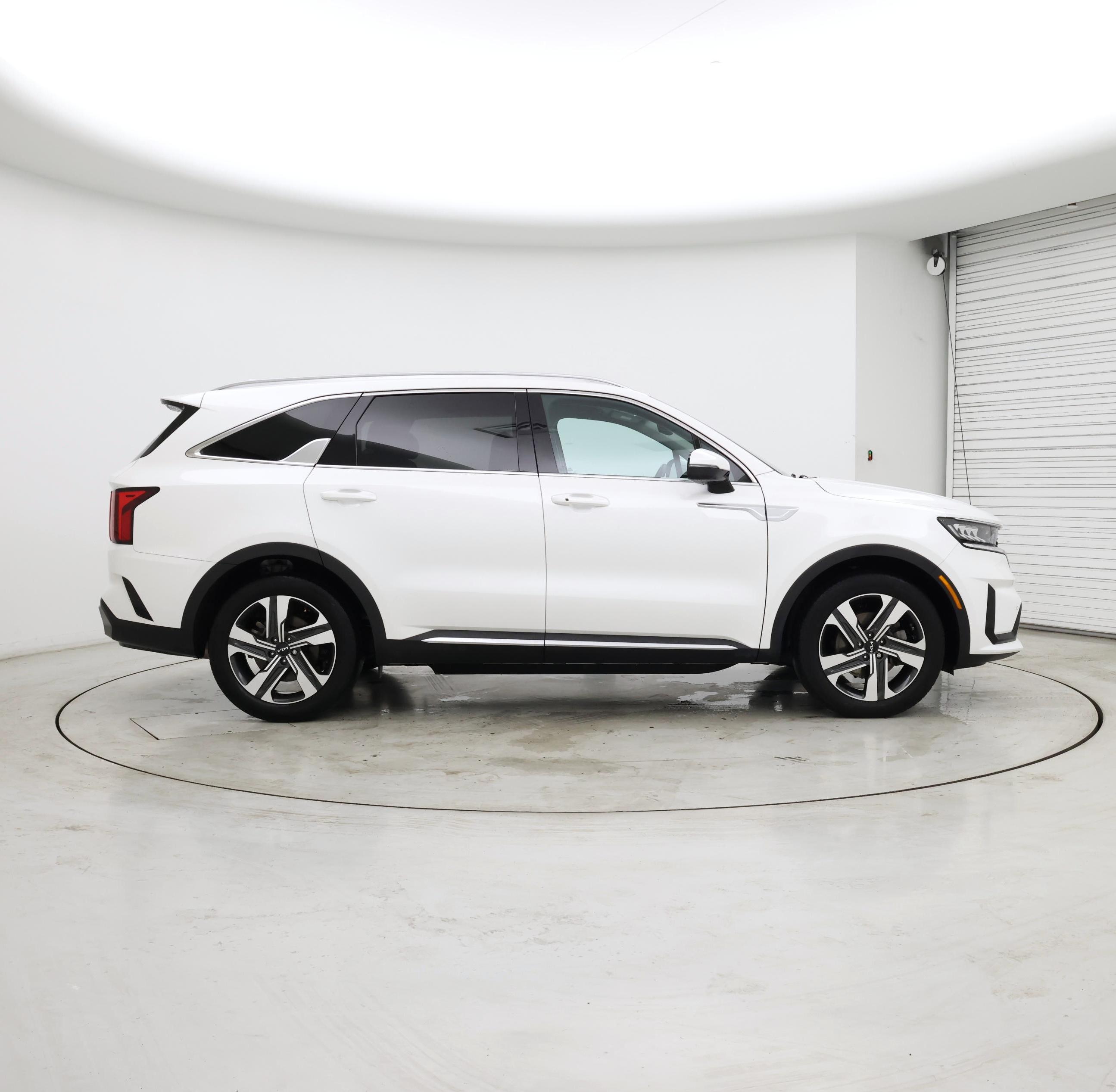 Thumbnail: 2023 Kia Sorento - 7
