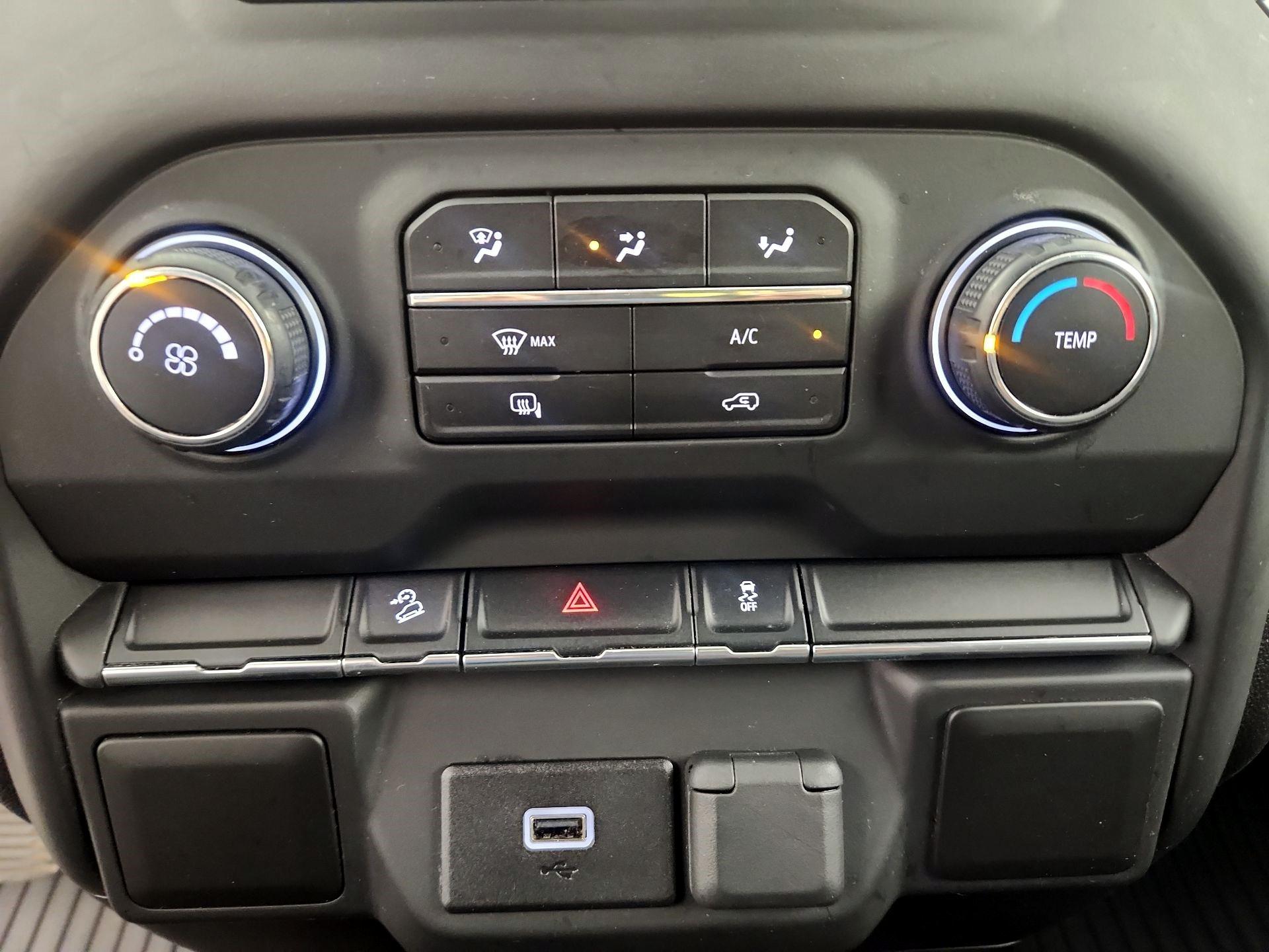 Thumbnail: 2020 Chevrolet Silverado 1500 - 16